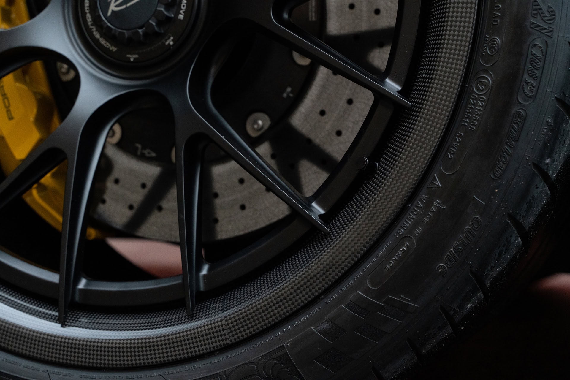 Photo 30 of Porsche 991 GT2RS on