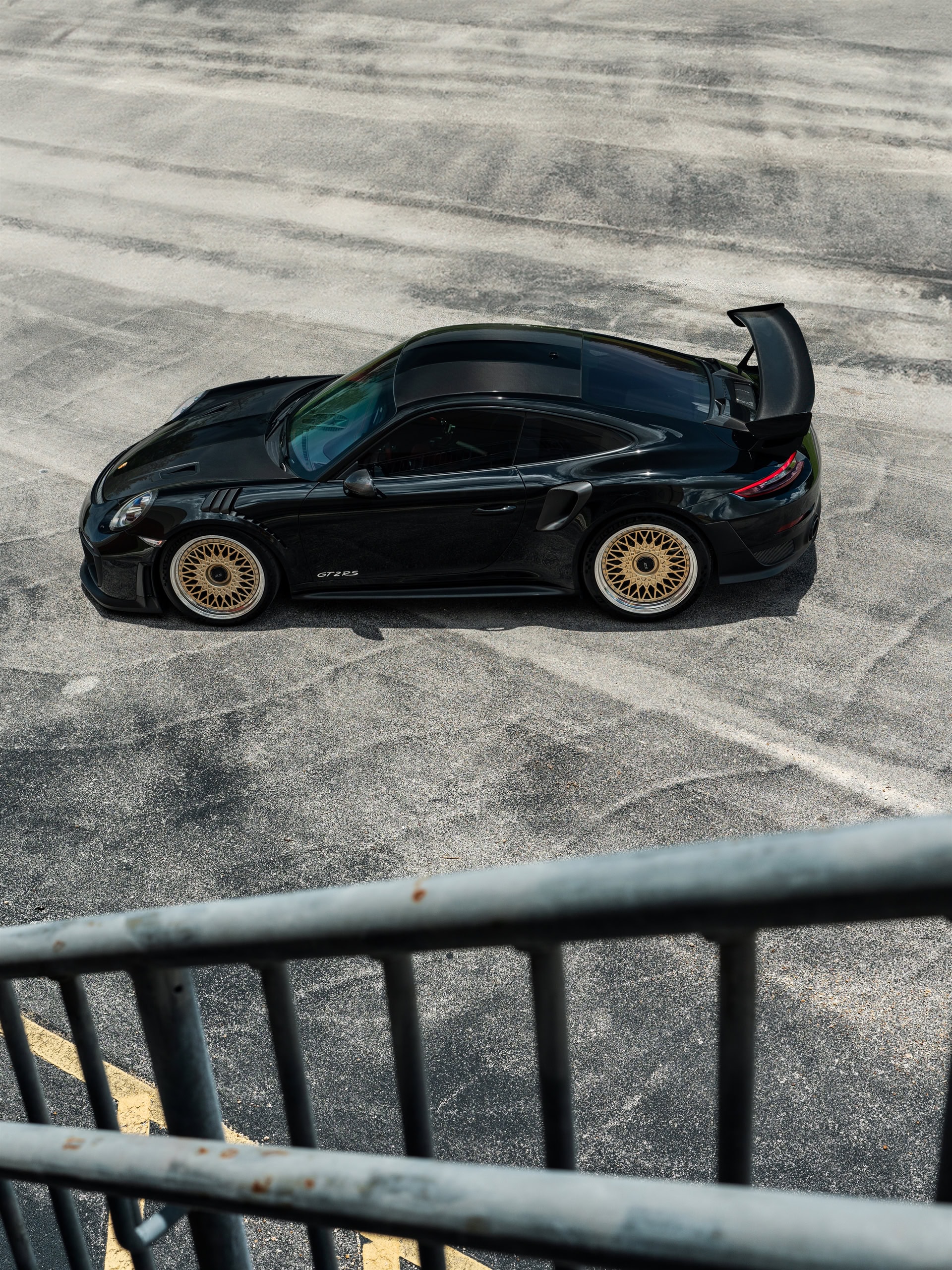 Photo 31 of Porsche 991 GT2 RS | Black | On HRE 501 FMR | Frozen Polished Gold