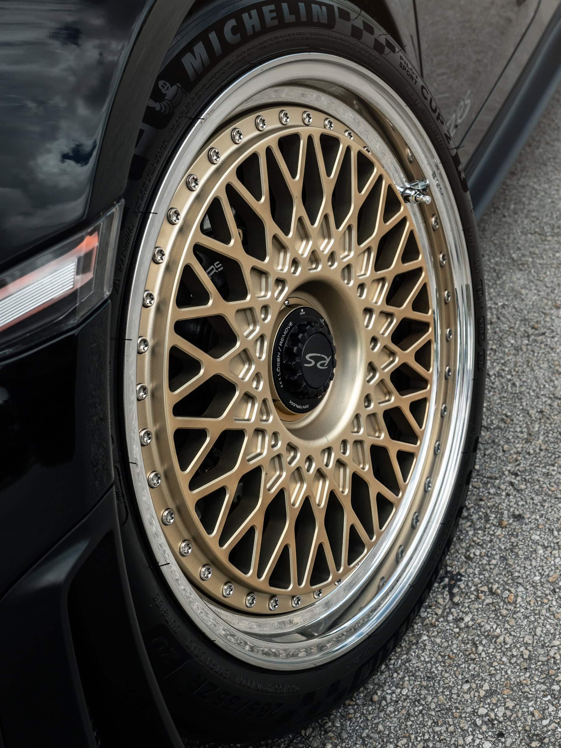 Porsche 991 GT2 RS | Black | On HRE 501 FMR | Frozen Polished Gold