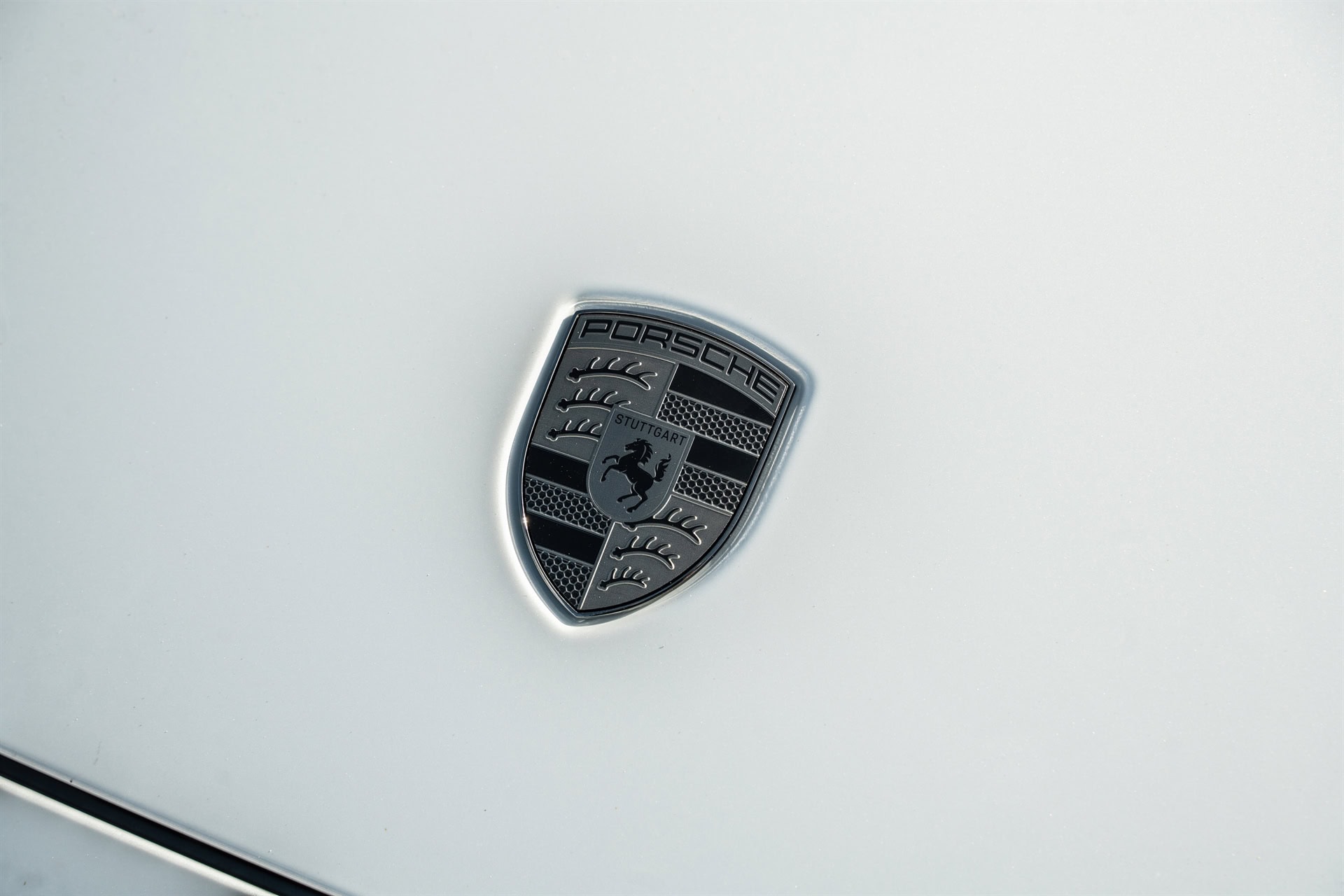 Porsche 992 GTS | Ice Gray Metallic | on HRE 522M | Polished Dark Clear