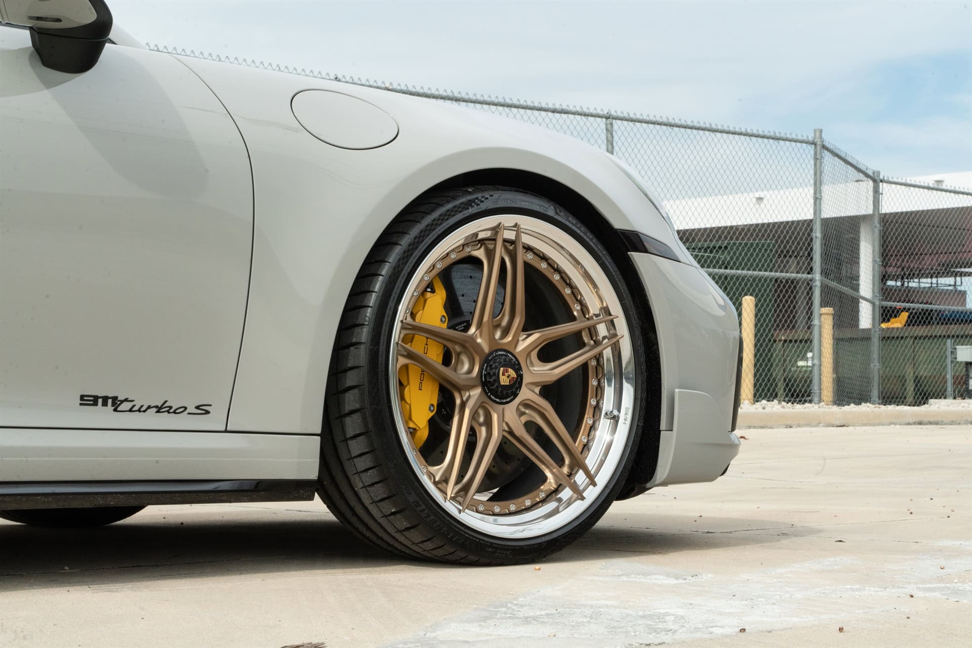 Porsche 992 Turbo / HRE S107SC