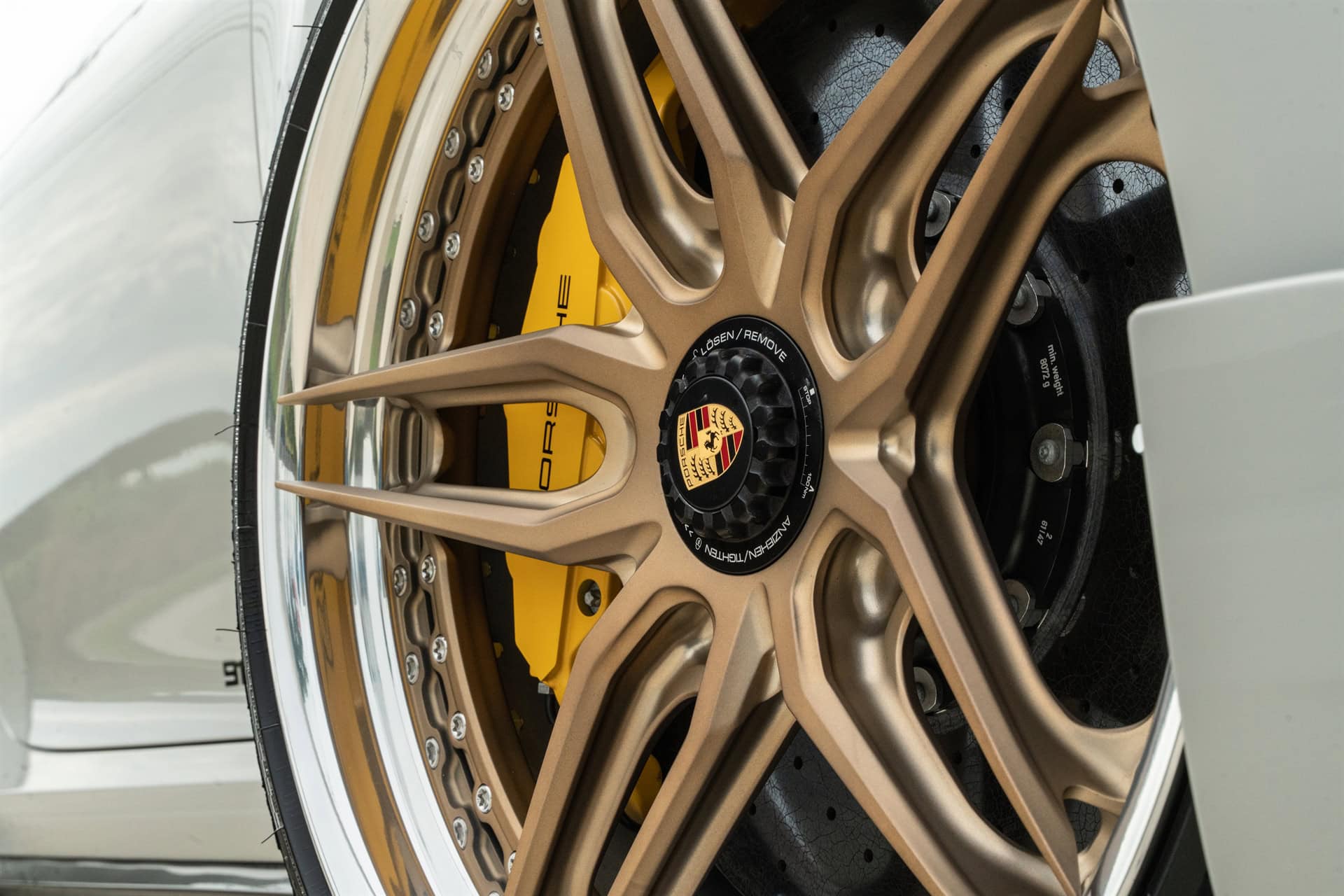 Porsche 992 Turbo / HRE S107SC