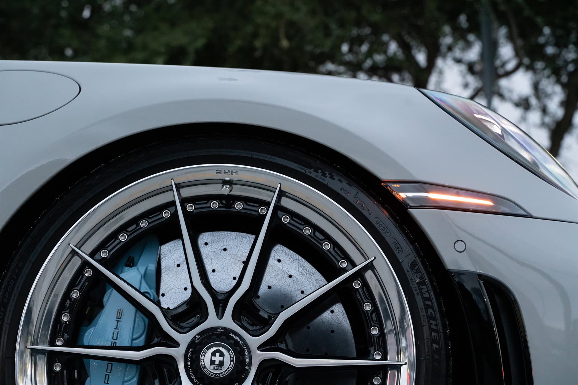 TECHART 992 Turbo S | Chalk | on HRE S104SC | Brushed Clear/ Gloss Black Window