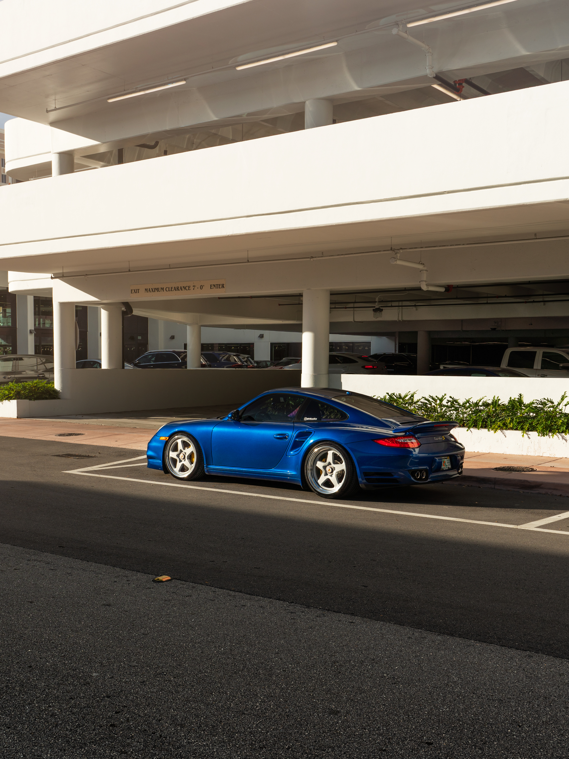 Porsche 997 Turbo | Aqua Blue Metallic | HRE 527 FMR