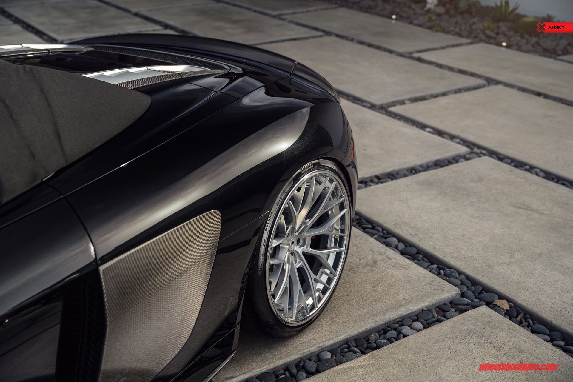 ANRKY AN30 | Audi R8 Spyder 1