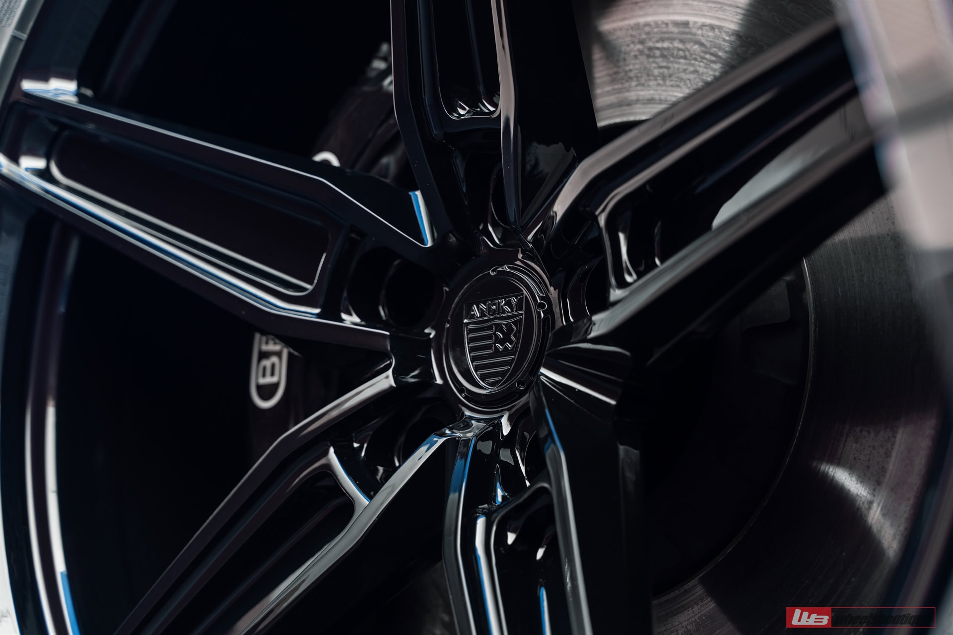 ANRKY AN15 | Bentley Bentayga W12