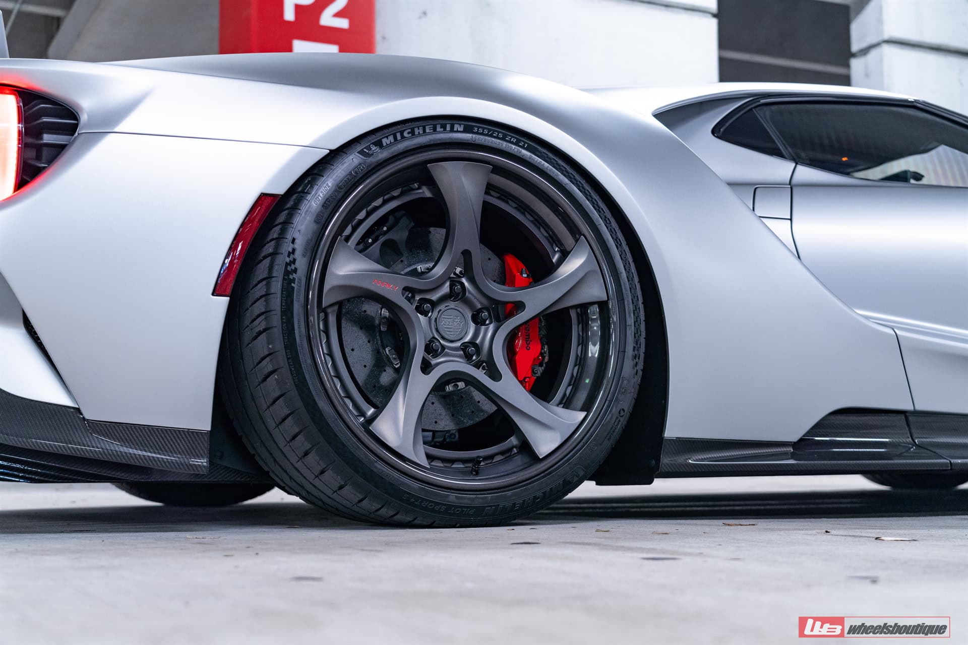 Ford GT Carbon Series – XR|Series XR-305