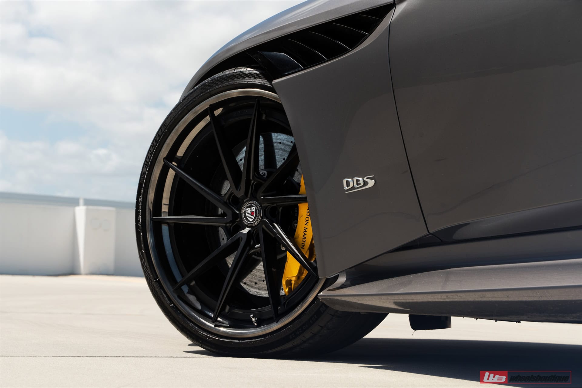 ANRKY AN33 | Aston Martin DBS Superleggera