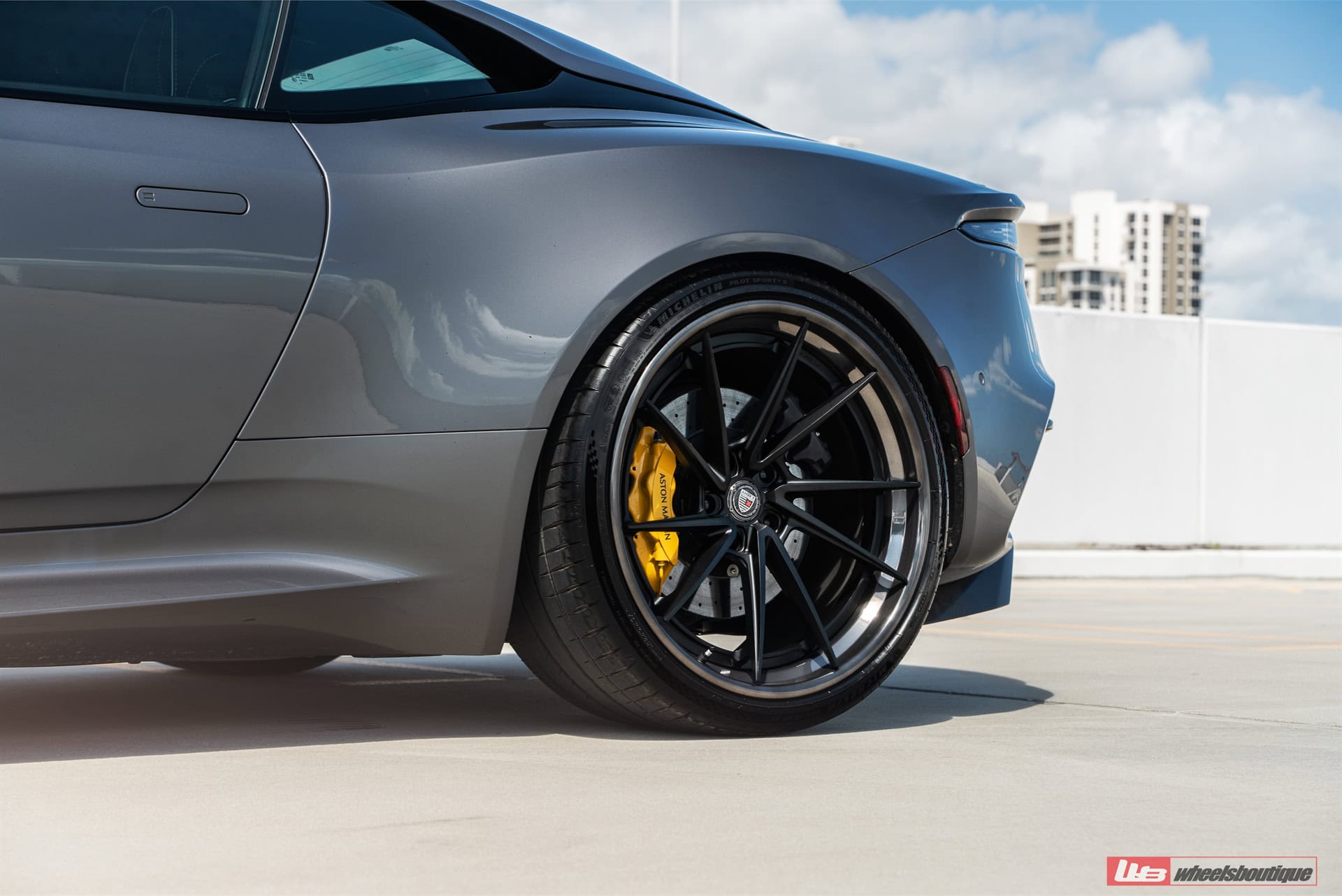 ANRKY AN33 | Aston Martin DBS Superleggera