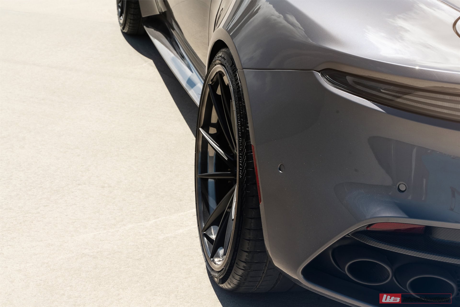 ANRKY AN33 | Aston Martin DBS Superleggera