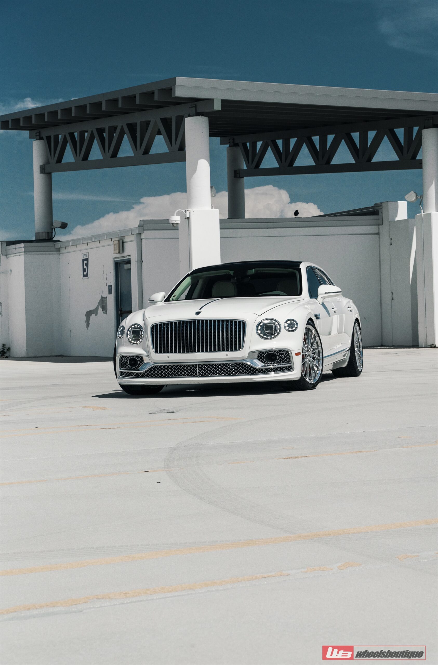 Photo 22 of ANRKY AN29 | Bentley Flying Spur
