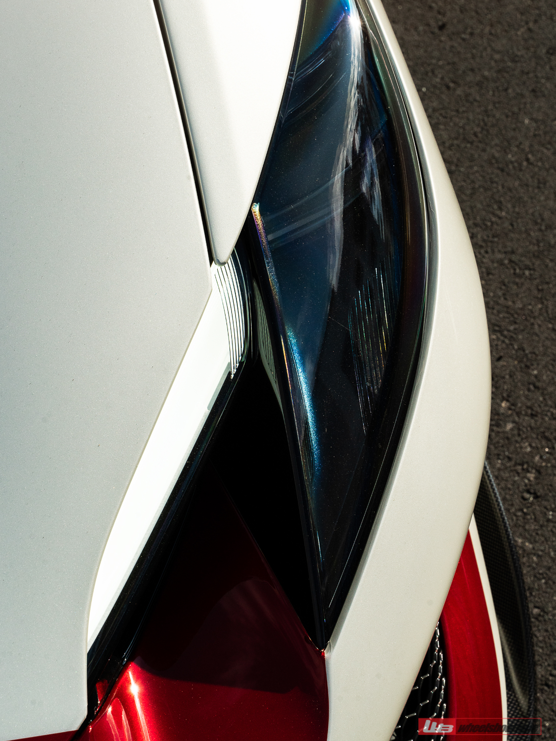 Ferrari 296 GTS | Bianco Avus | on ANRKY JDX-320 | Brushed Clear