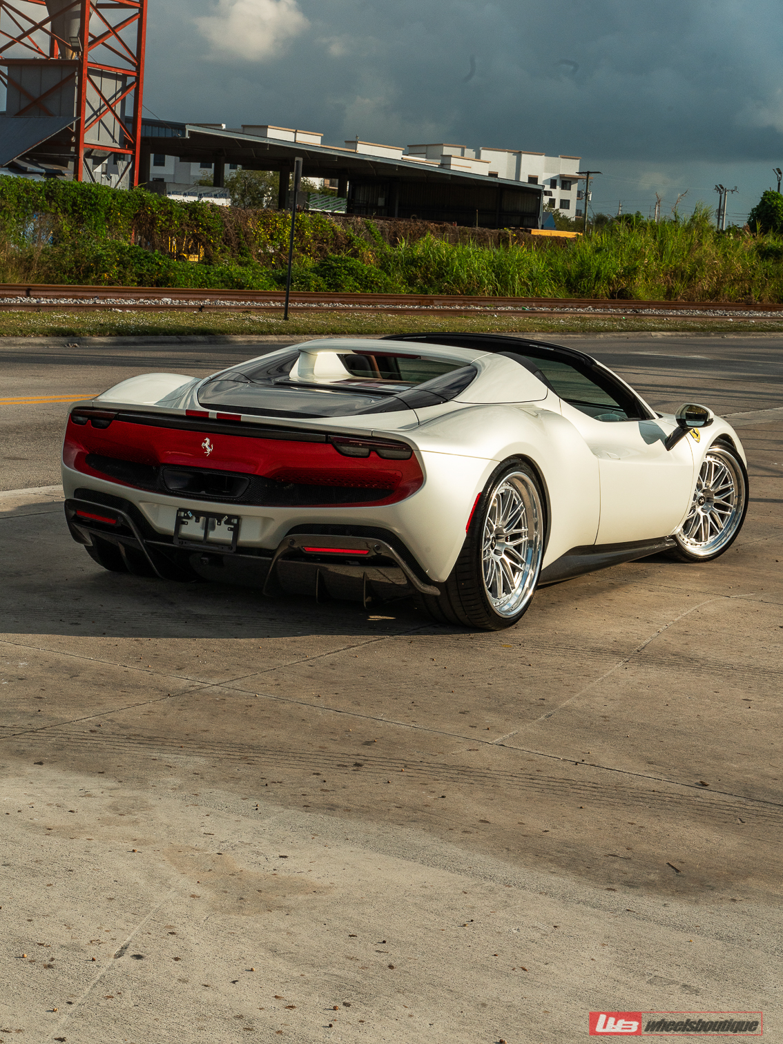 Ferrari 296 GTS | Bianco Avus | on ANRKY JDX-320 | Brushed Clear