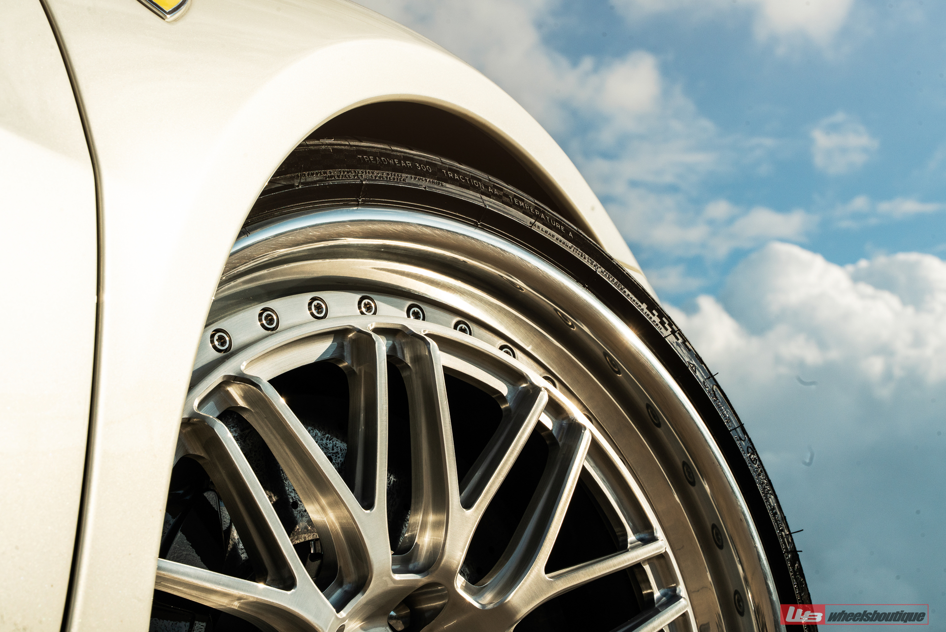 Ferrari 296 GTS | Bianco Avus | on ANRKY JDX-320 | Brushed Clear