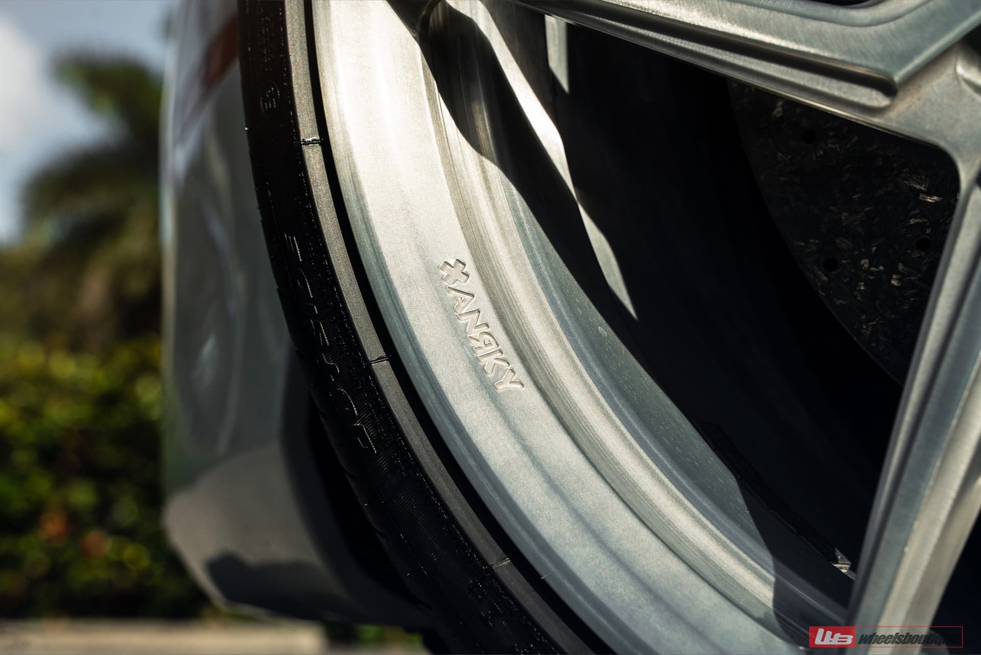 Ferrari 488 GTB | Bianco Fuji | on ANRKY S1-X3 | Brushed Clear
