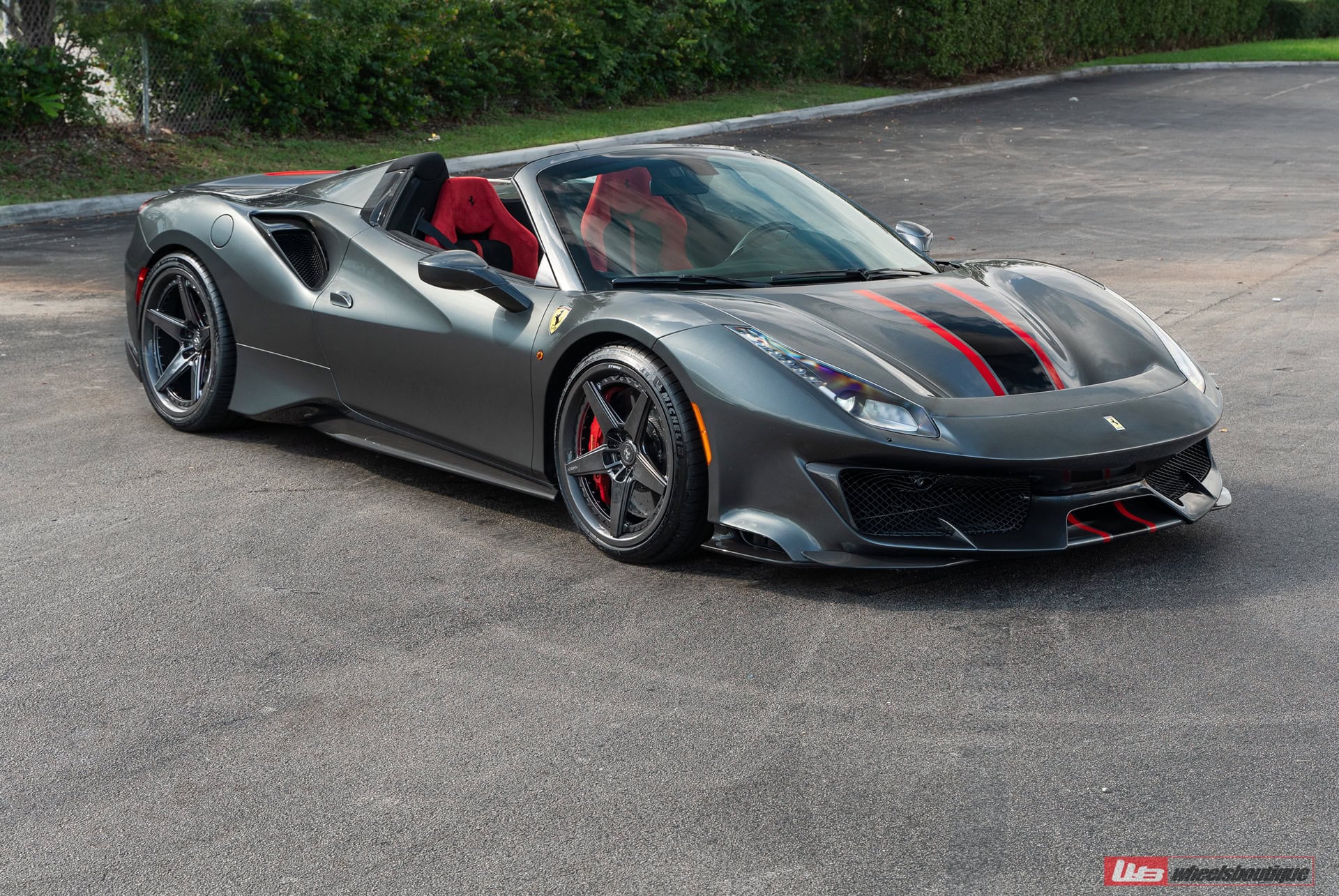 Photo 28 of Ferrari 488 Pista | Grigio Silverstone | on ANRKY RS5.3C | Polished Smoke