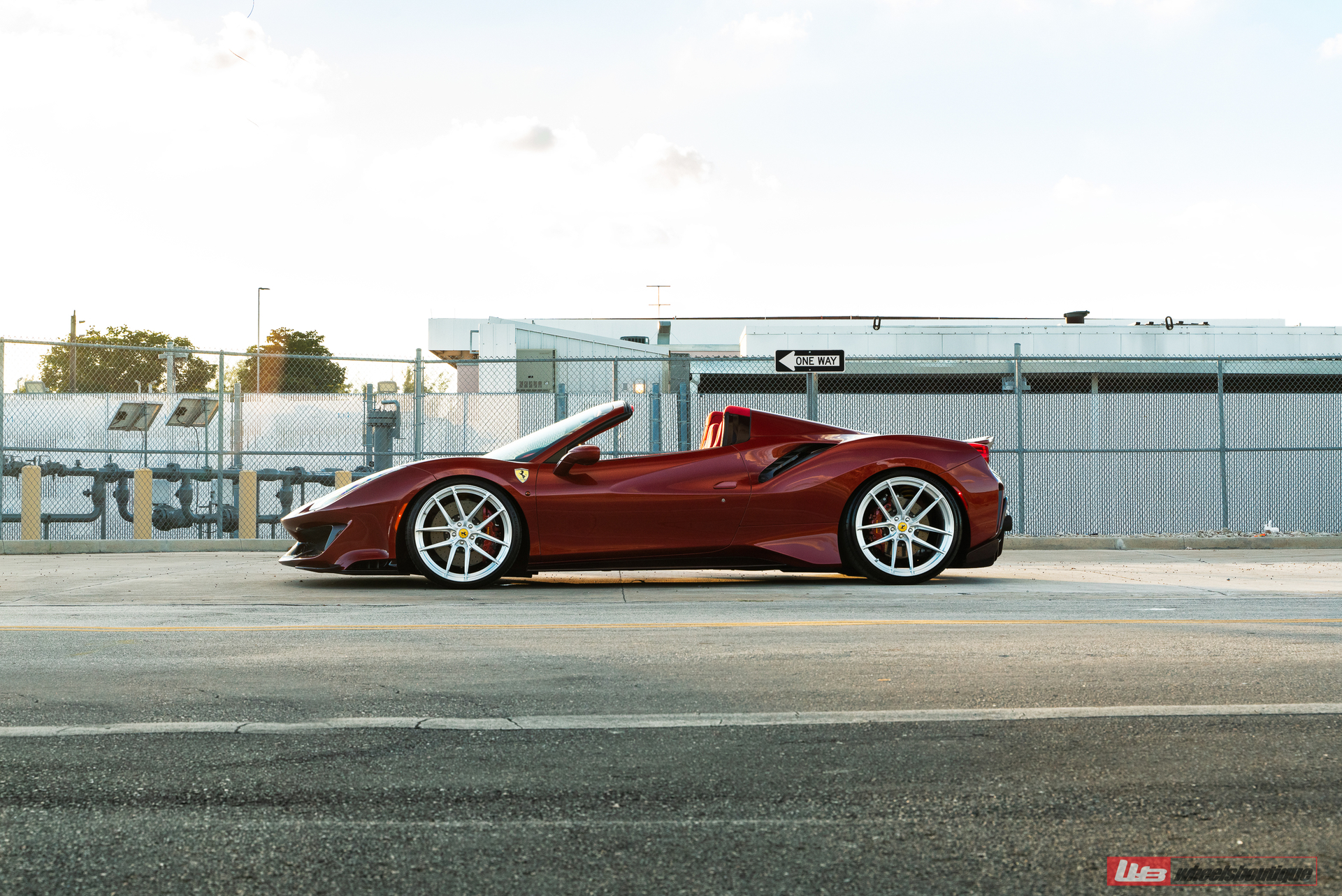 Ferrari 488 Pista | Rosso Fiorano | on ANRKY XR-01 Ultralight | Brushed Clear