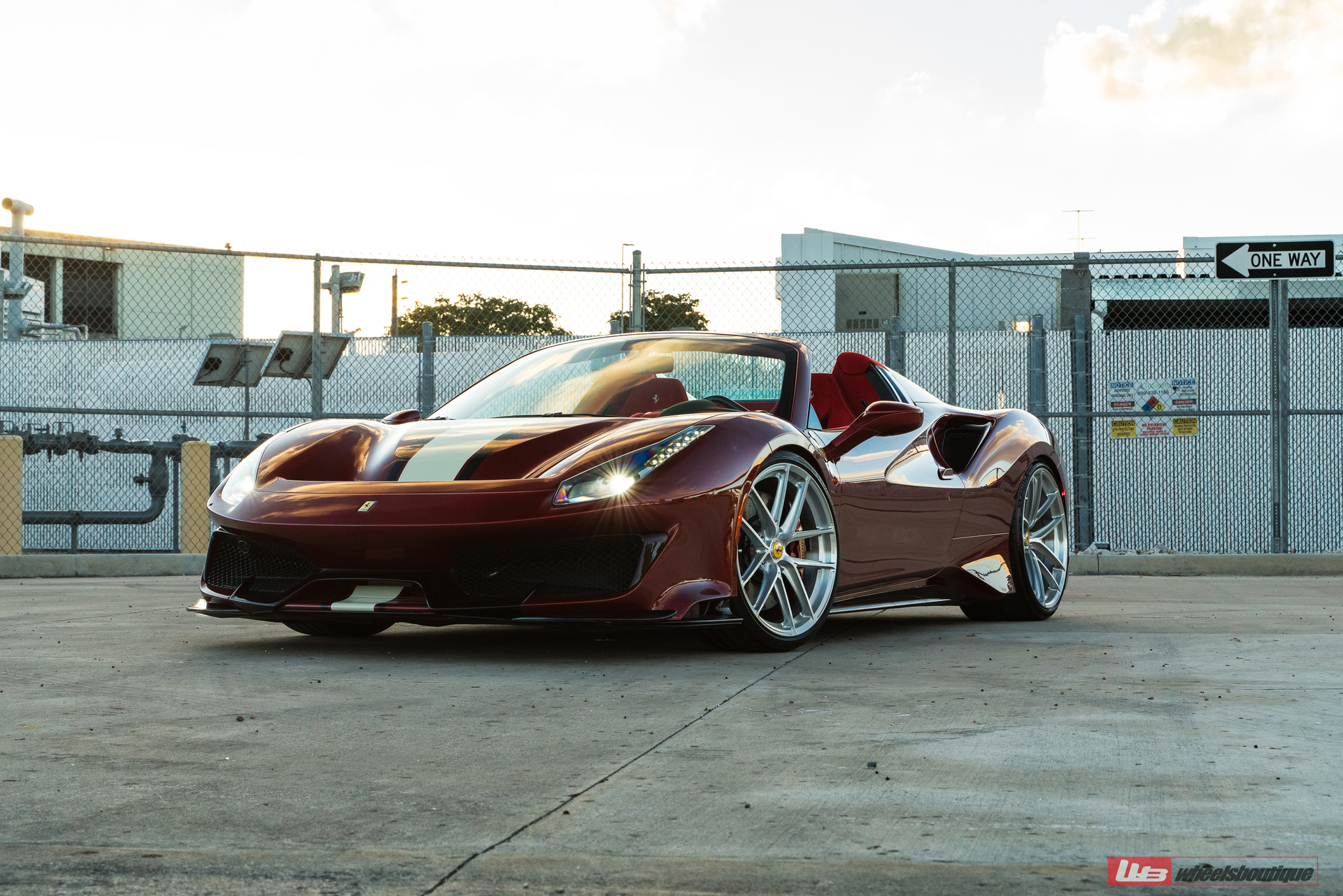 Ferrari 488 Pista | Rosso Fiorano | on ANRKY XR-01 Ultralight | Brushed Clear