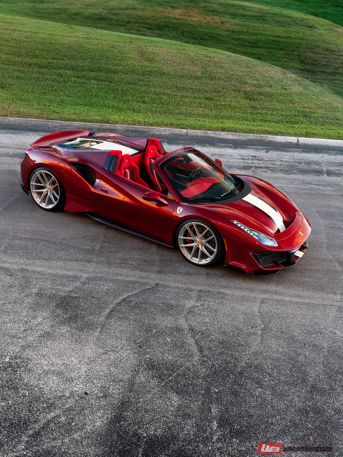 Ferrari 488 Pista | Rosso Fiorano | on ANRKY XR-01 Ultralight | Brushed Clear