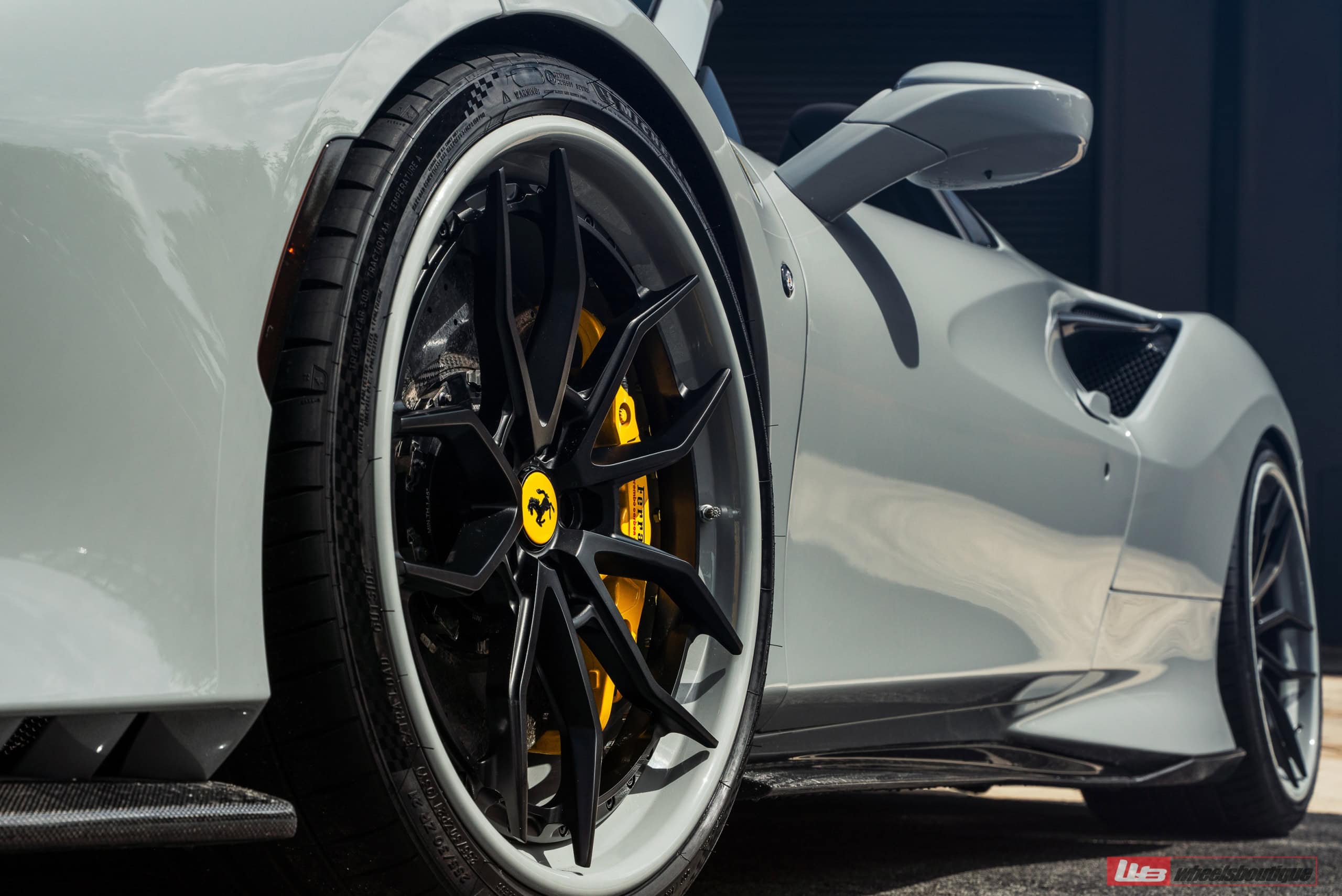 Ferrari F8 Tributo Spider – AN31 SeriesTHREE