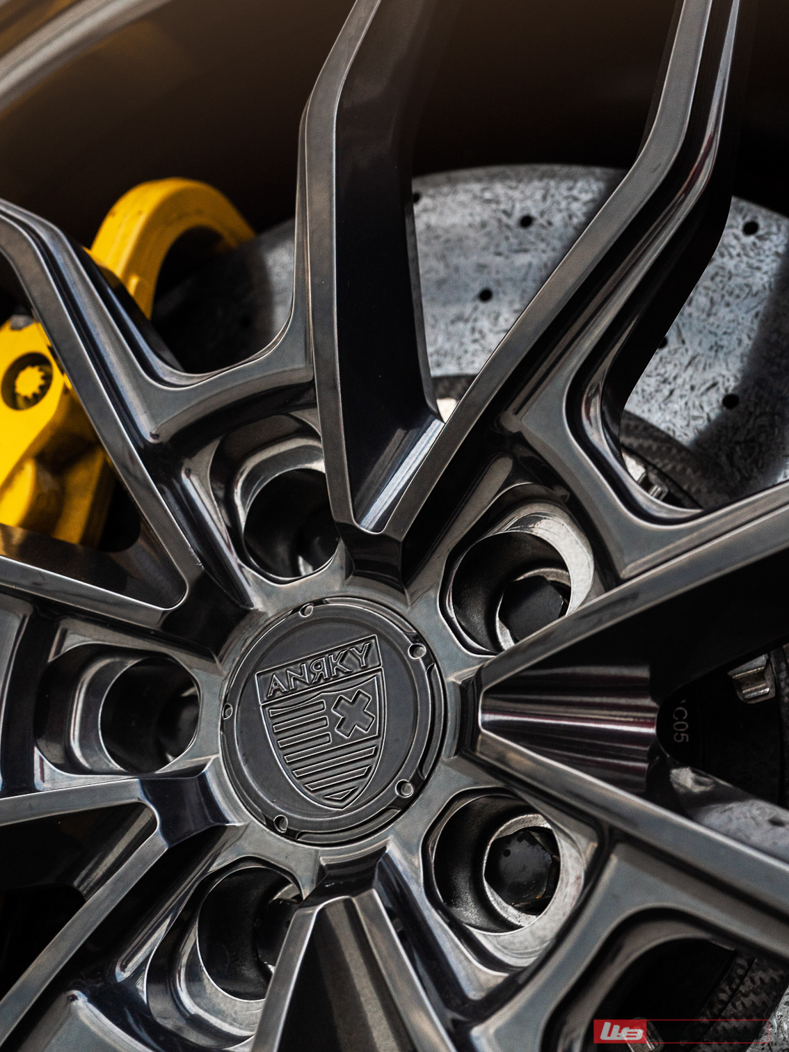 1016 Industries F8 Tributo | on ANRKY AN10 | Mirror Polished Smoke