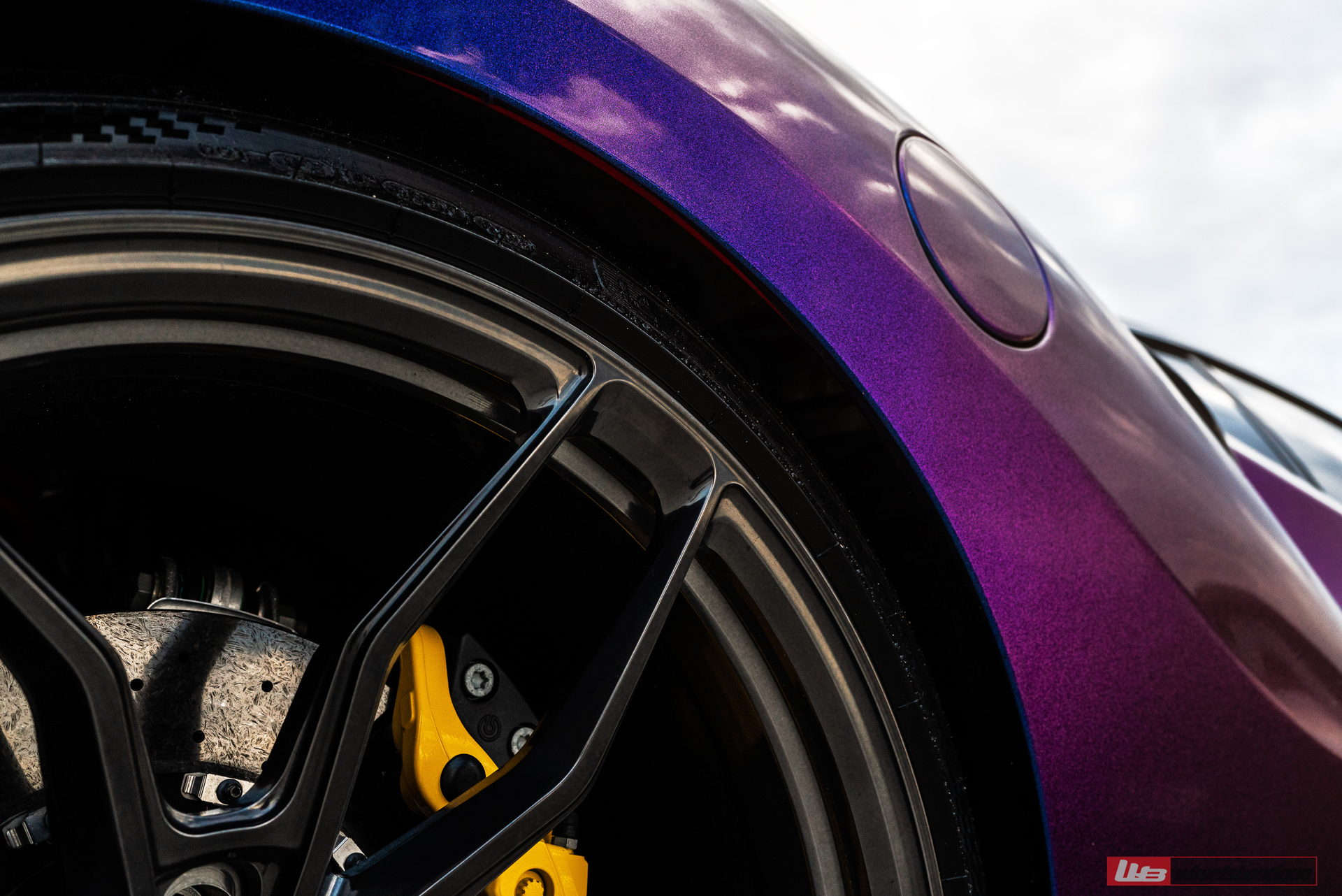 1016 Industries F8 Tributo | on ANRKY AN10 | Mirror Polished Smoke