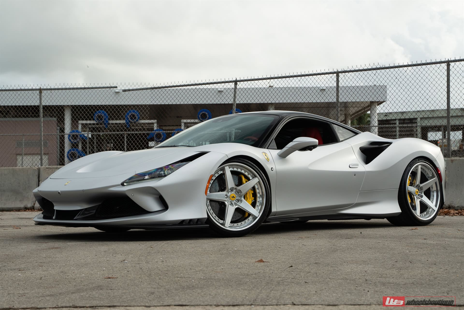 Ferrari F8 on ANRKY RS5.3 RETROSeries