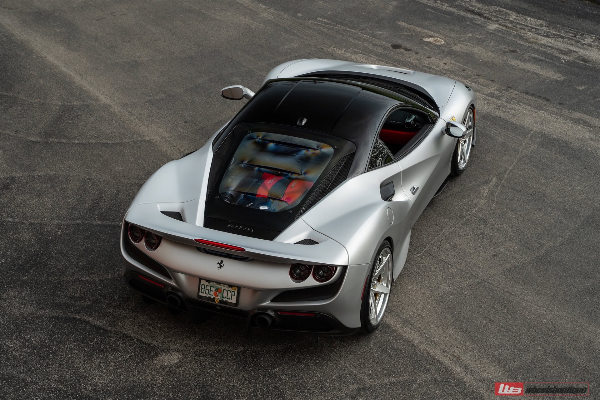 Ferrari F8 on ANRKY RS5.3 RETROSeries