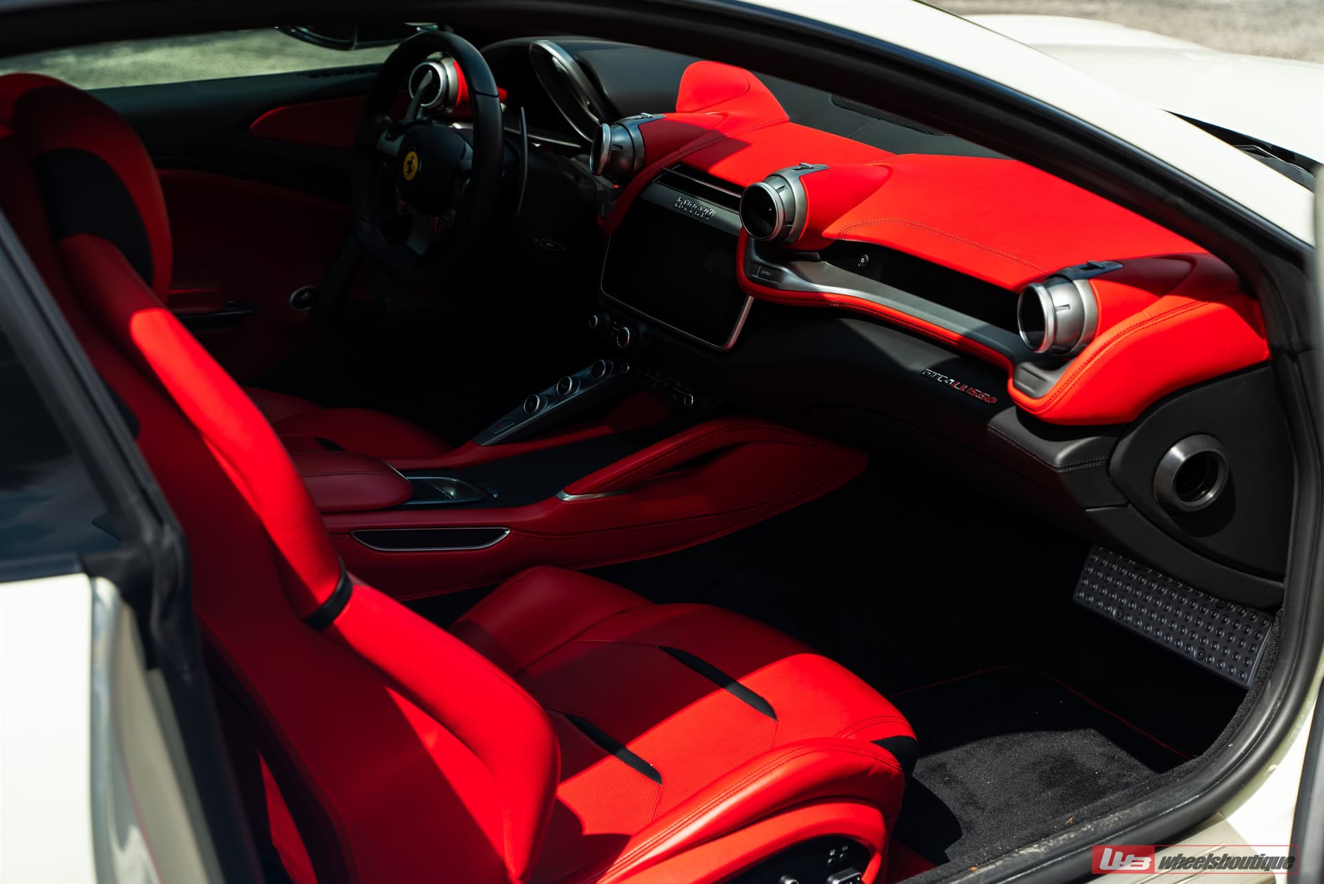 Photo 42 of Ferrari GTC4 Lusso – AN28 SeriesTWO