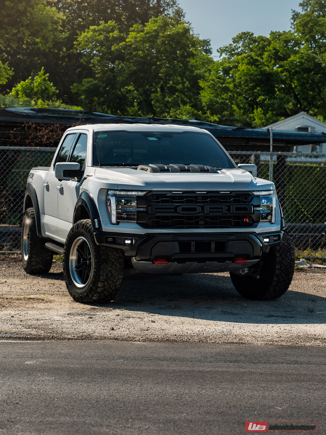 Ford F150 Raptor R | Space White Metallic | on ANRKY AN36-O | Satin Black
