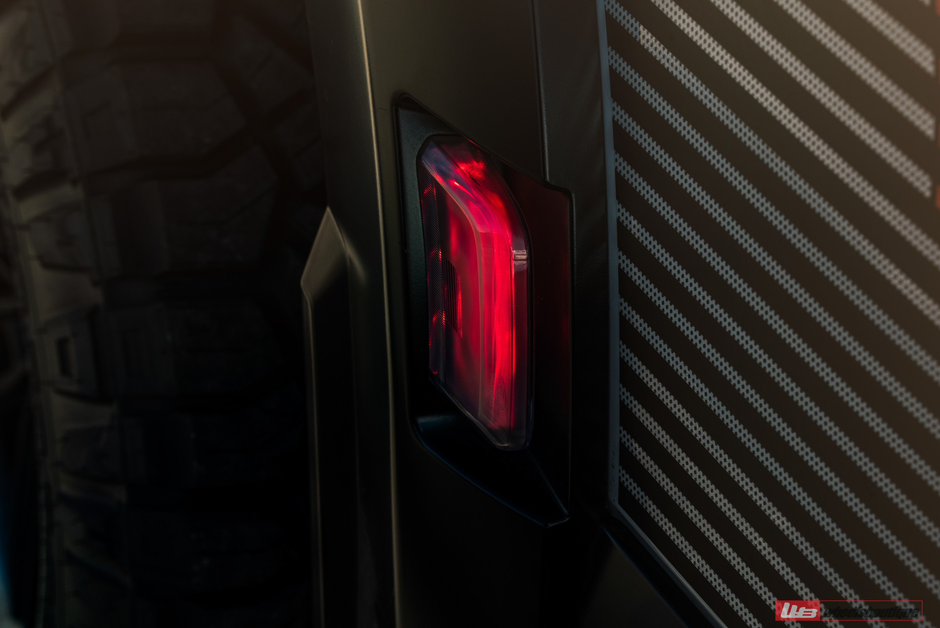 Ford F150 Raptor R | Space White Metallic | on ANRKY AN36-O | Satin Black