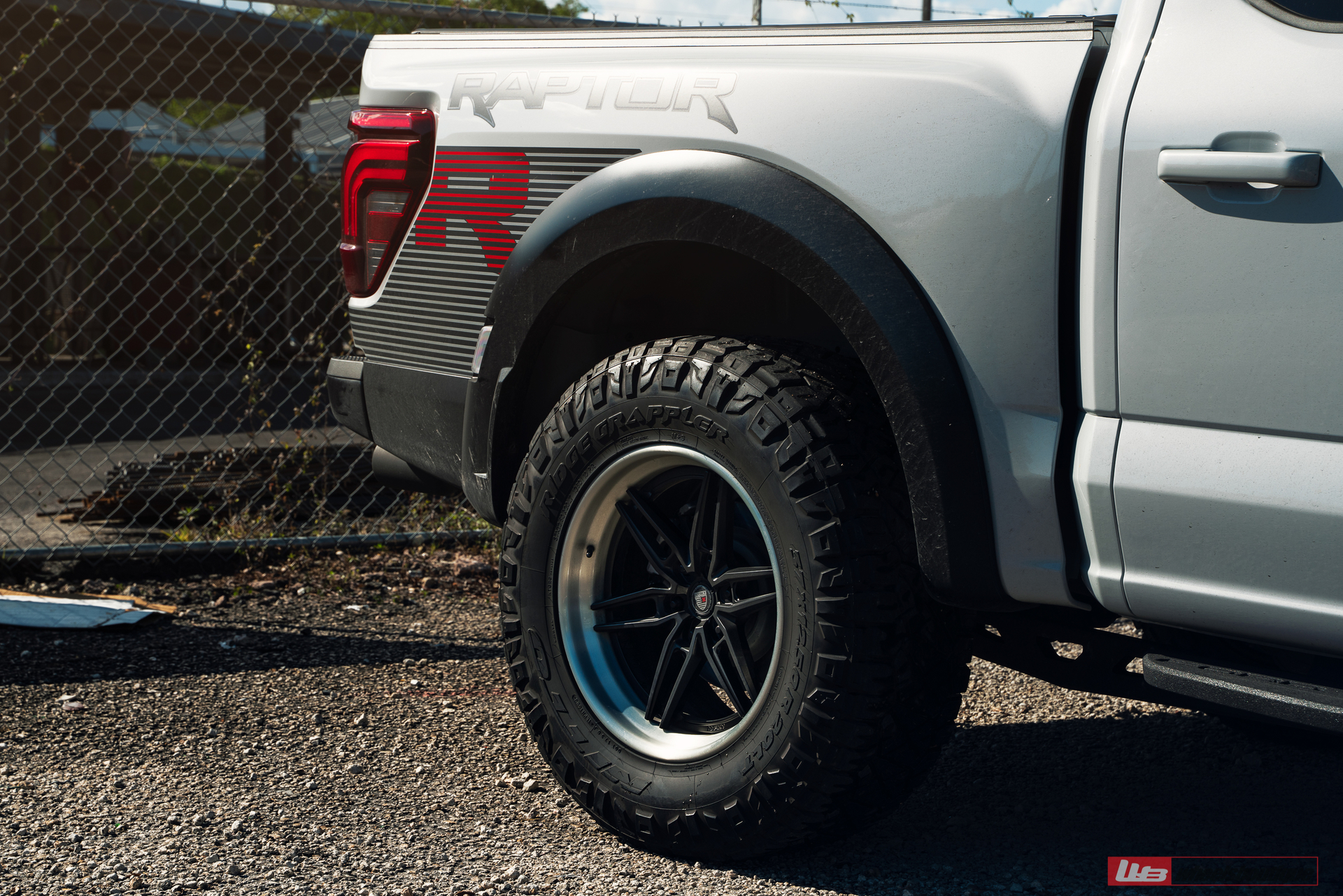 Ford F150 Raptor R | Space White Metallic | on ANRKY AN36-O | Satin Black