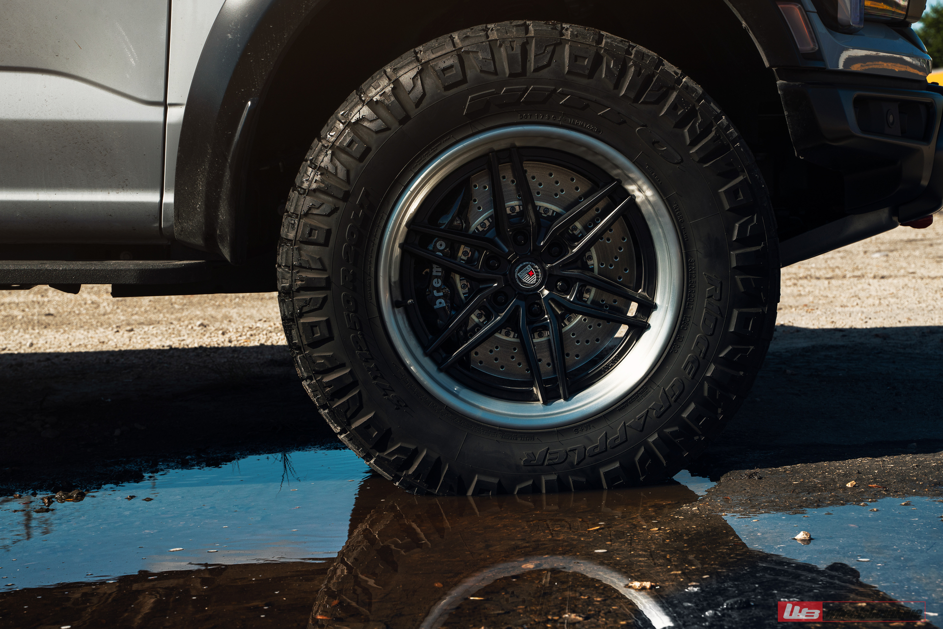 Ford F150 Raptor R | Space White Metallic | on ANRKY AN36-O | Satin Black