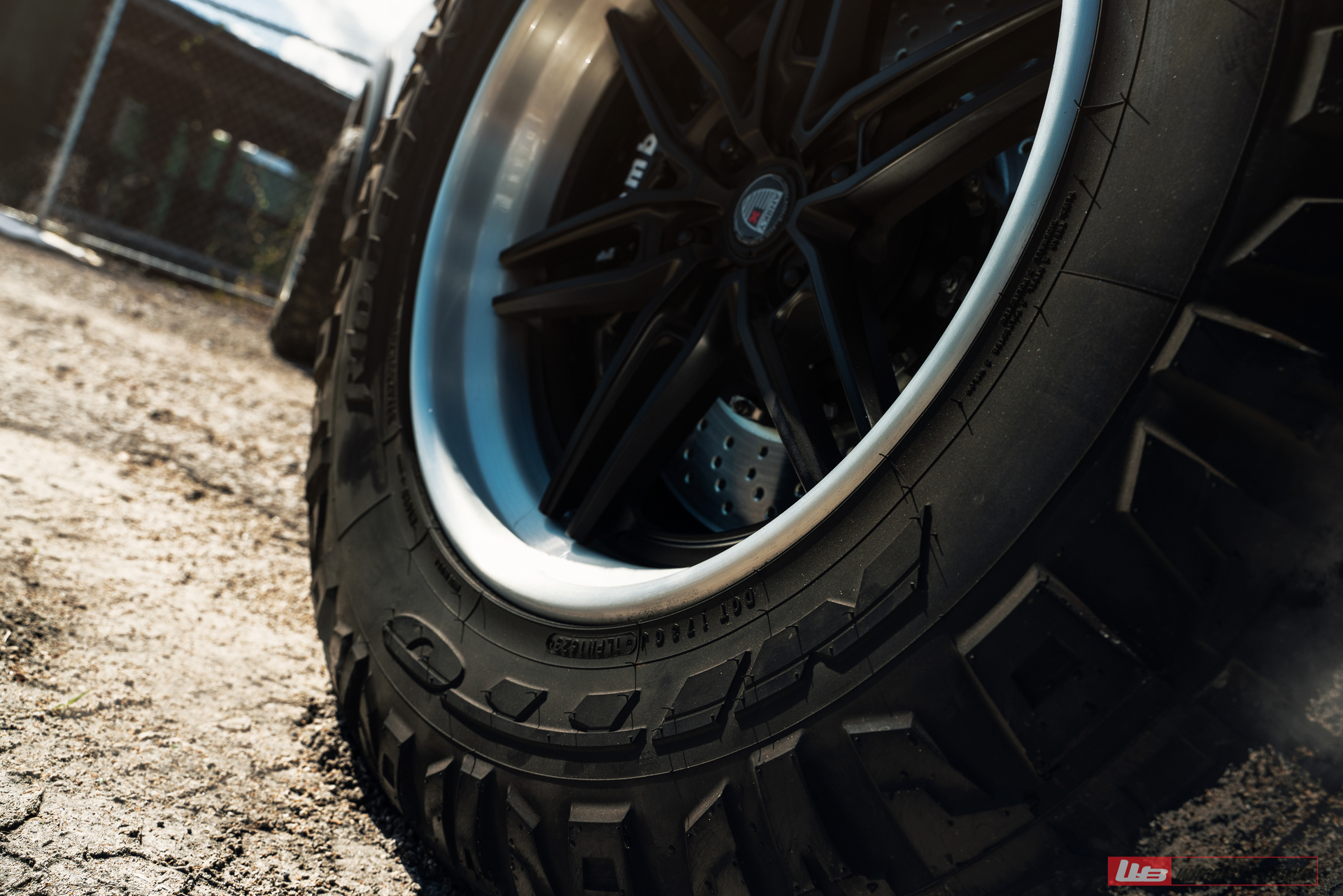 Ford F150 Raptor R | Space White Metallic | on ANRKY AN36-O | Satin Black