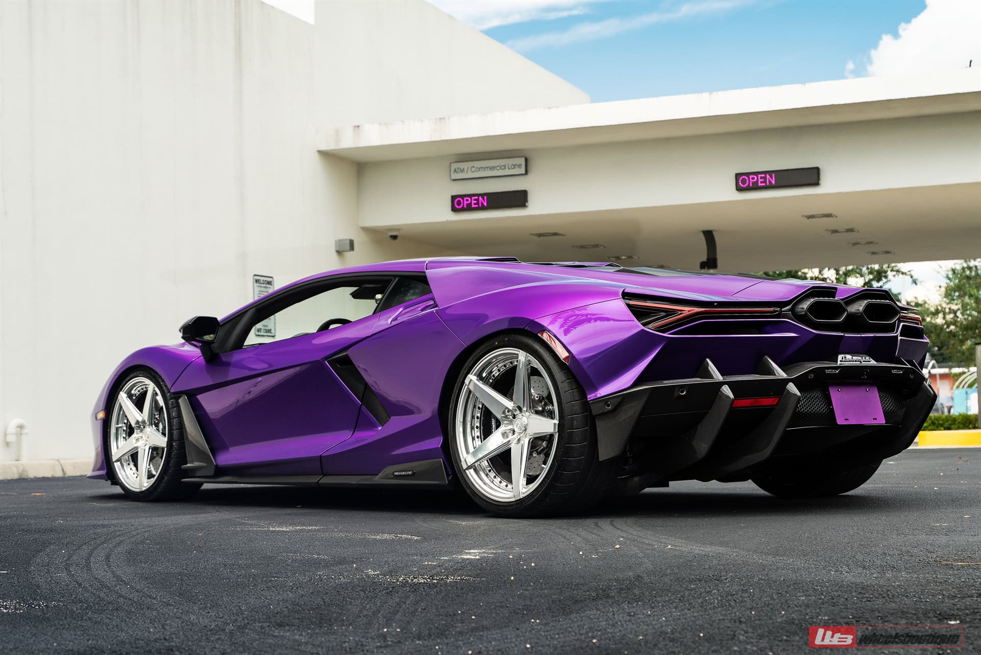 Photo 29 of Lamborghini Revuelto | Viola Pasifae | on ANRKY RS5.2 | Polished Clear