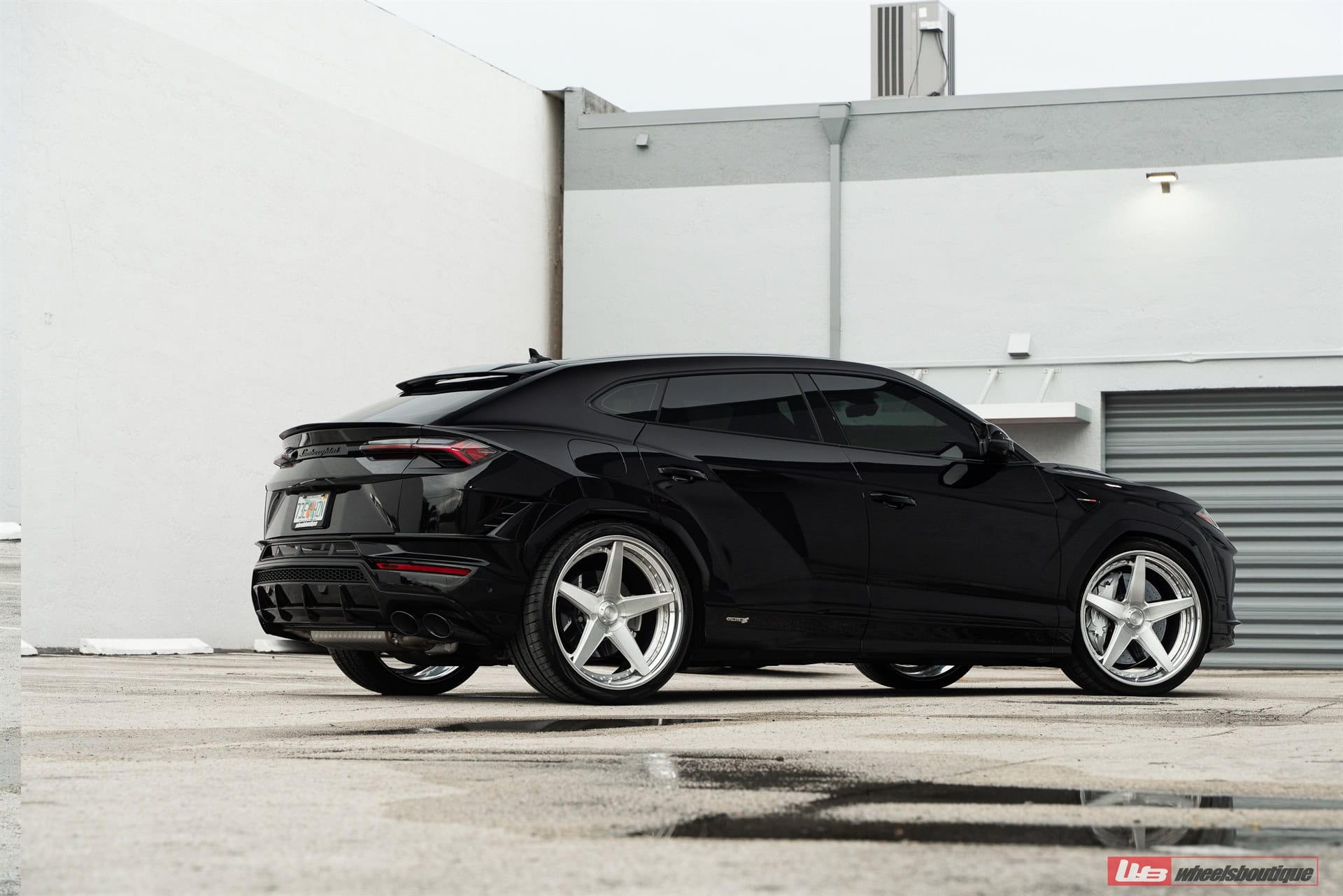 Photo 39 of Lamborghini Urus – RETROSeries RS5.3