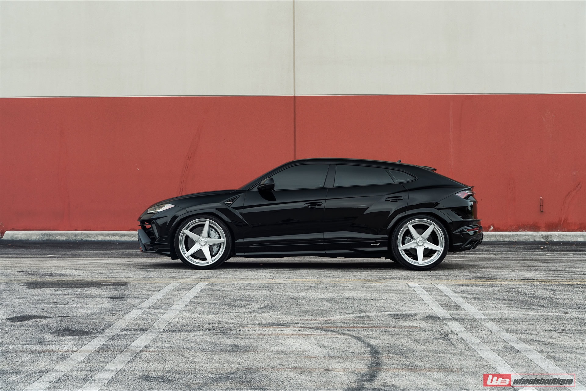 Photo 26 of Lamborghini Urus – RETROSeries RS5.3