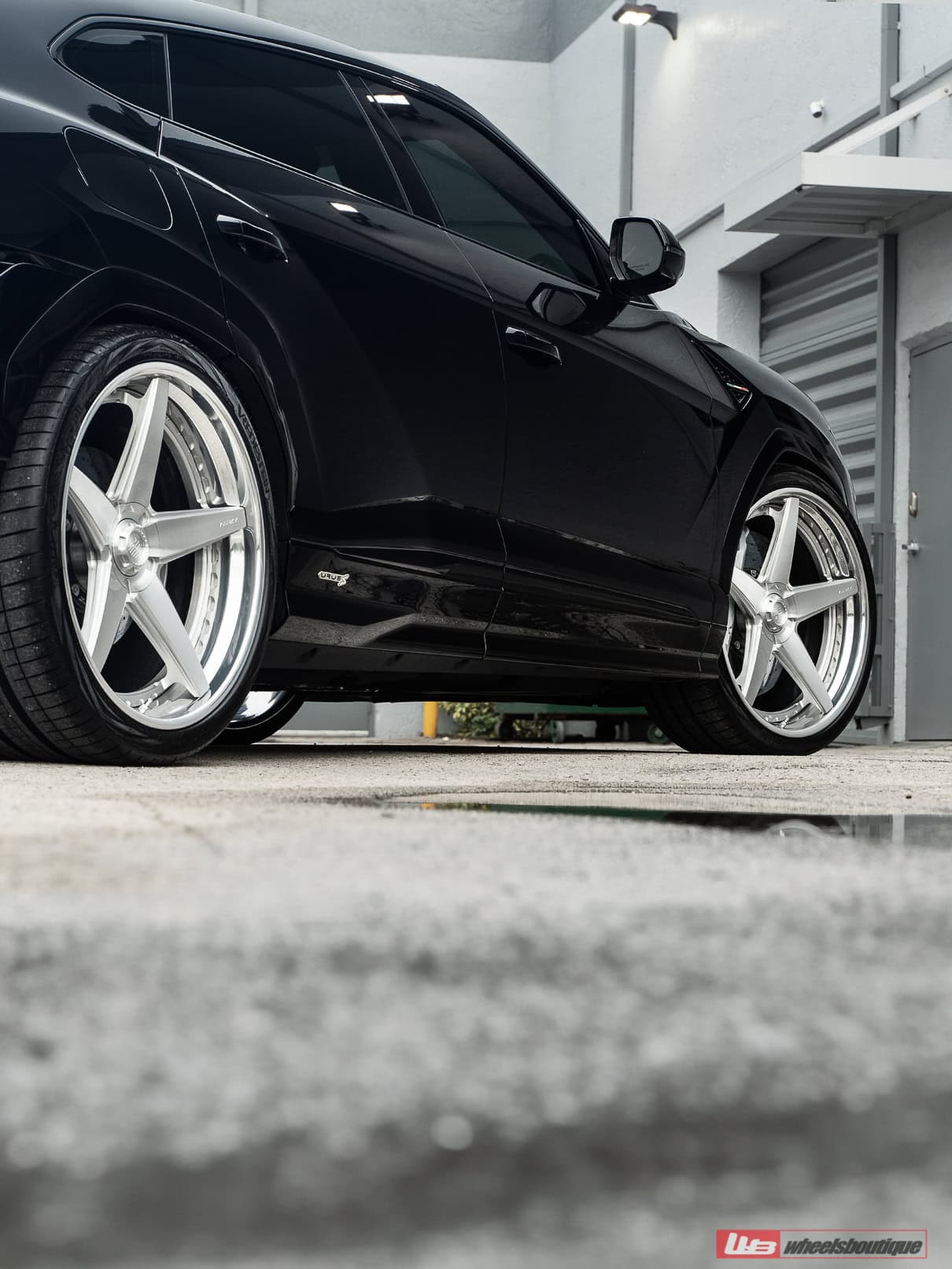 Photo 34 of Lamborghini Urus – RETROSeries RS5.3