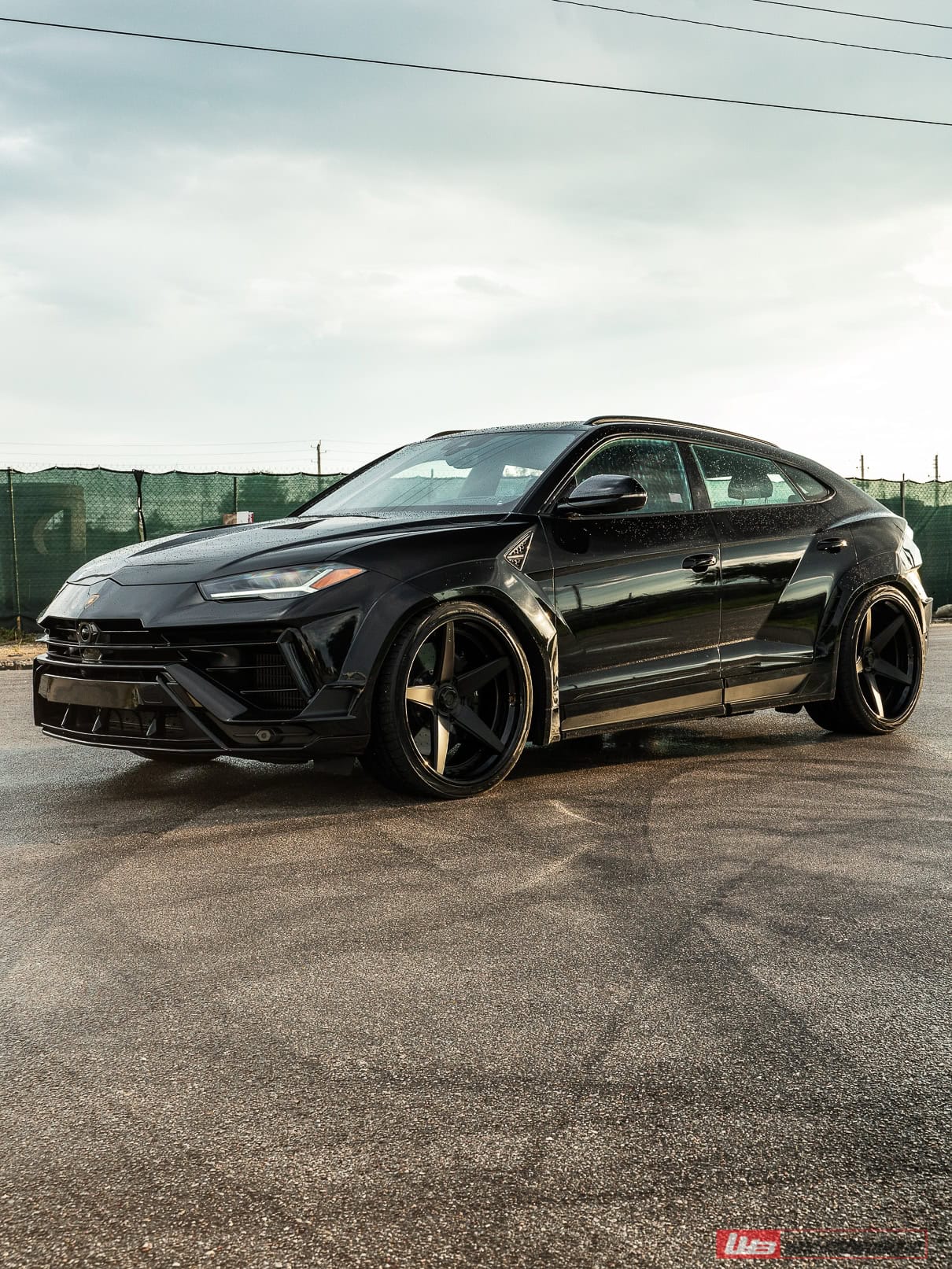 Photo 25 of Lamborghini Urus S | Nero Aldebaran | ANRKY RS5.3 | Satin Black | Novitec Essteso Widebody Kit
