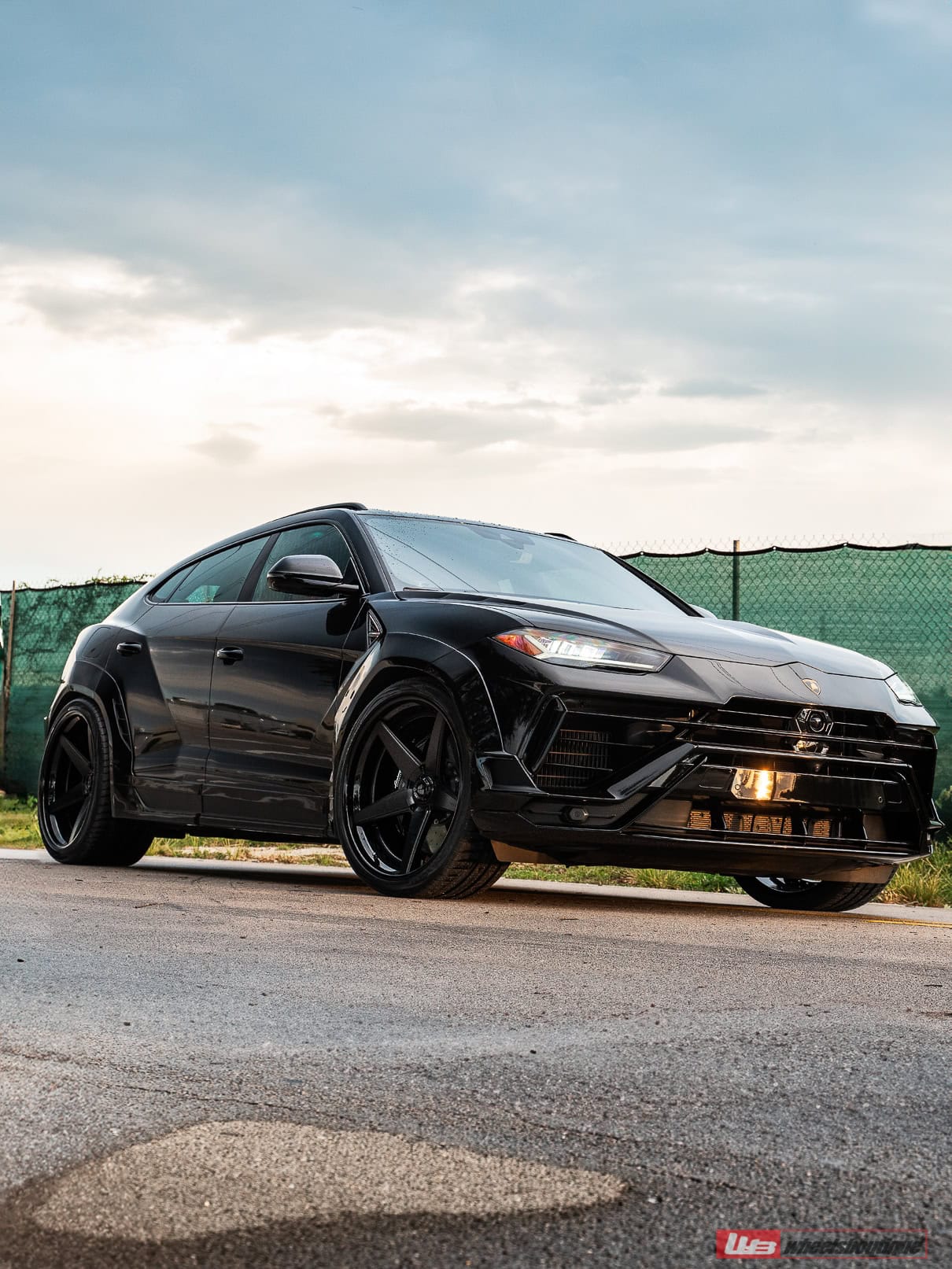 Photo 39 of Lamborghini Urus S | Nero Aldebaran | ANRKY RS5.3 | Satin Black | Novitec Essteso Widebody Kit