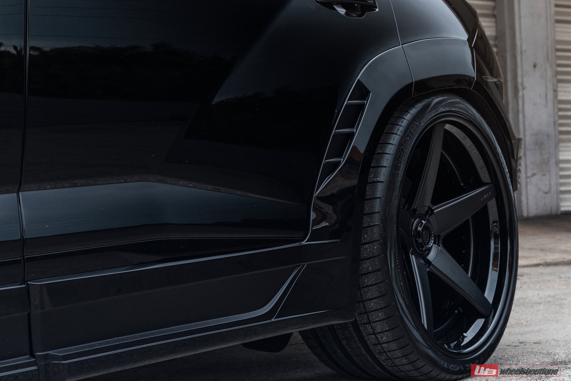 Photo 46 of Lamborghini Urus S | Nero Aldebaran | ANRKY RS5.3 | Satin Black | Novitec Essteso Widebody Kit