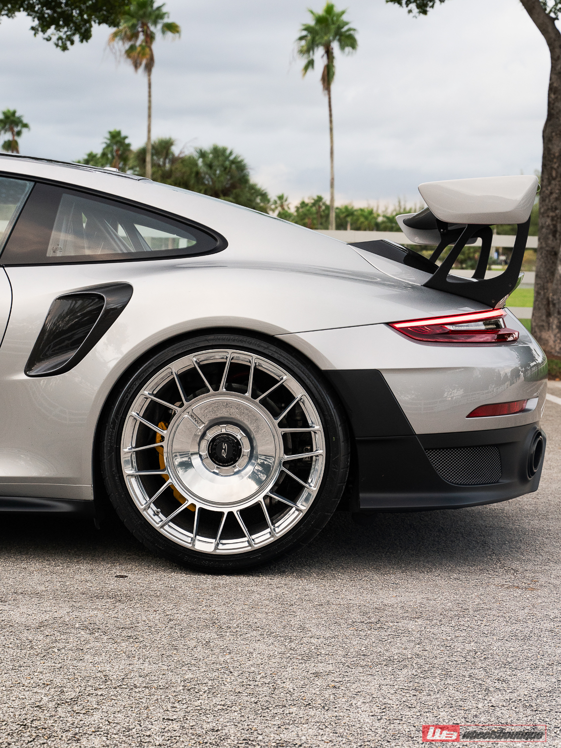 Porsche 991 GT2 RS | GT Silver | on AN10 + AN10 AEROSport | Polished Clear