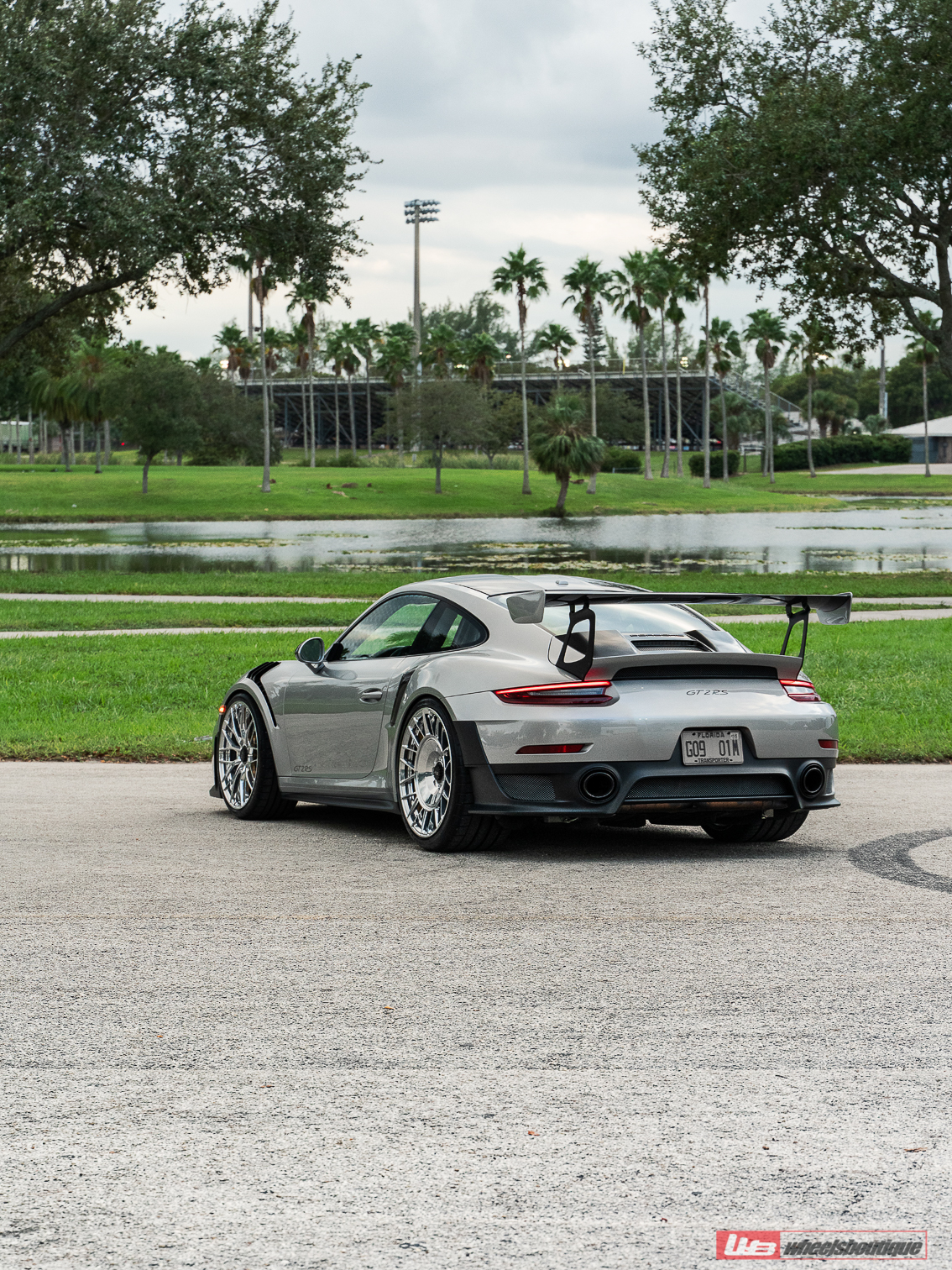 Porsche 991 GT2 RS | GT Silver | on AN10 + AN10 AEROSport | Polished Clear