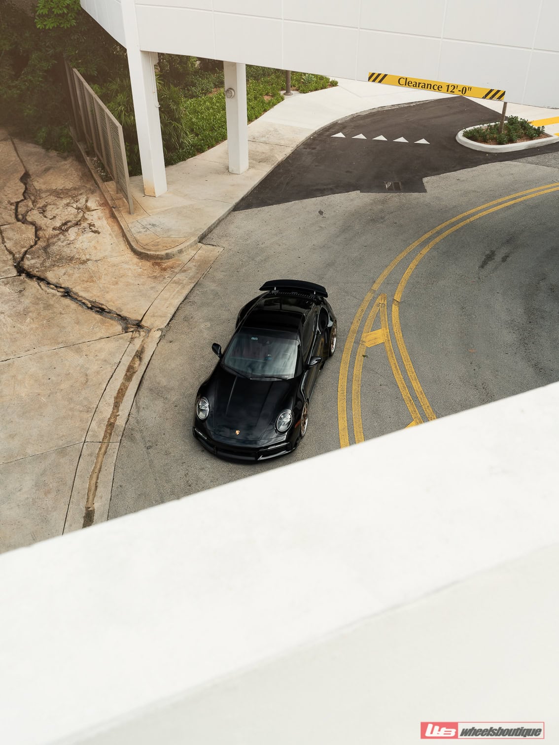 Porsche 992 Turbo S | Black | on ANRKY JDX-314 | Satin Mirror Polished Champagne