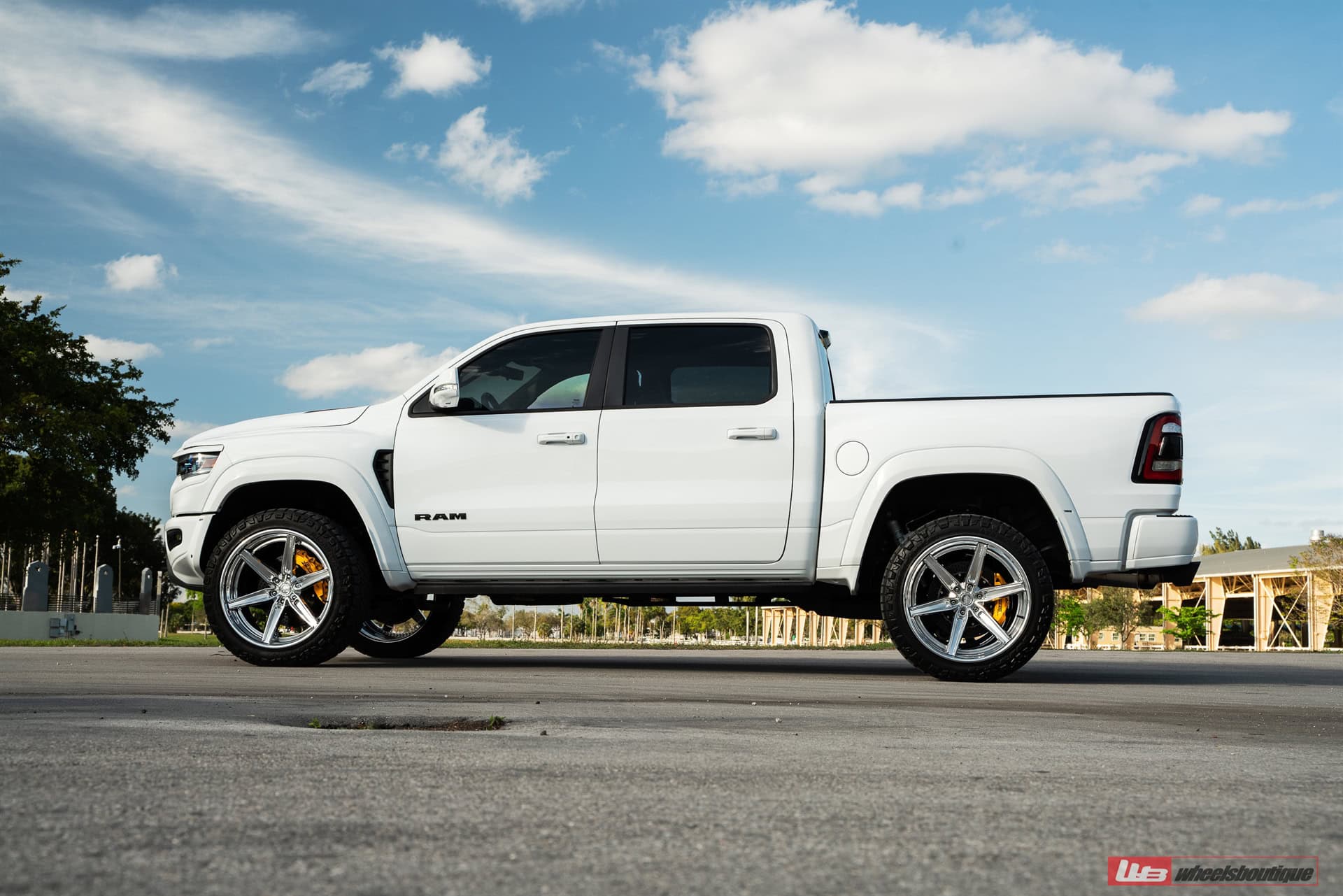 Twin Turbo Ram TRX + 24″ AN36-S SeriesTHREE