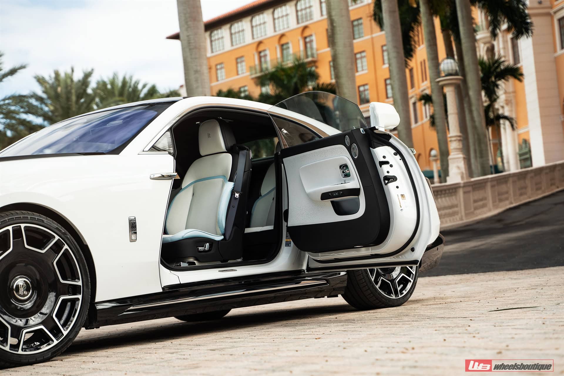 Photo 29 of Rolls Royce Spectre – RF|Series RF-177
