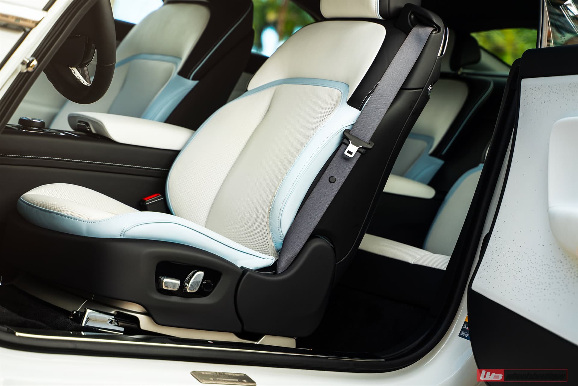 Photo 31 of Rolls Royce Spectre – RF|Series RF-177