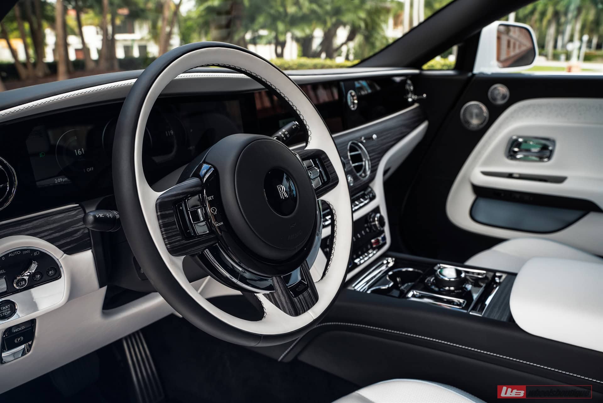 Photo 37 of Rolls Royce Spectre – RF|Series RF-177
