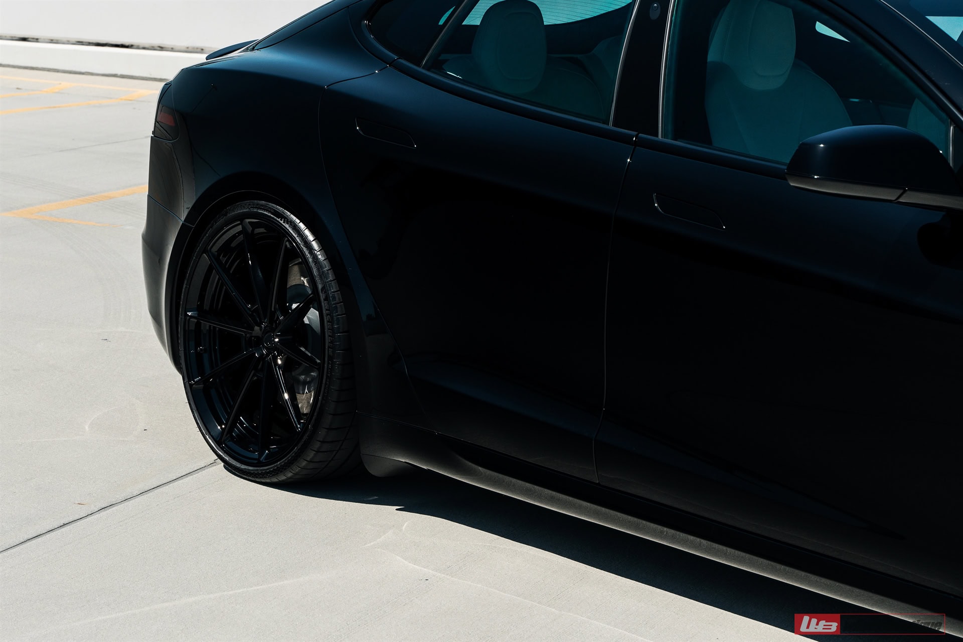 ANRKY AN28 | Tesla Model S Plaid 1