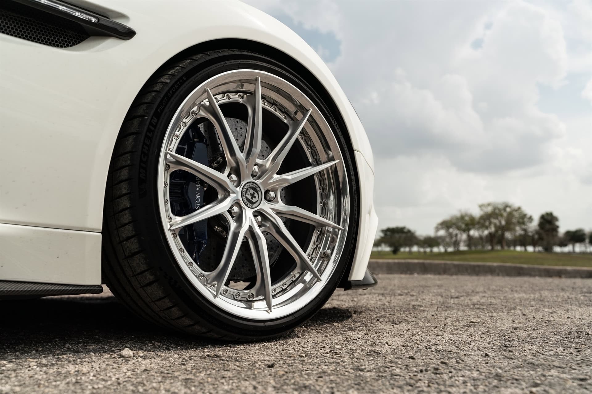 HRE S104SC | Aston Martin Vanquish Volante